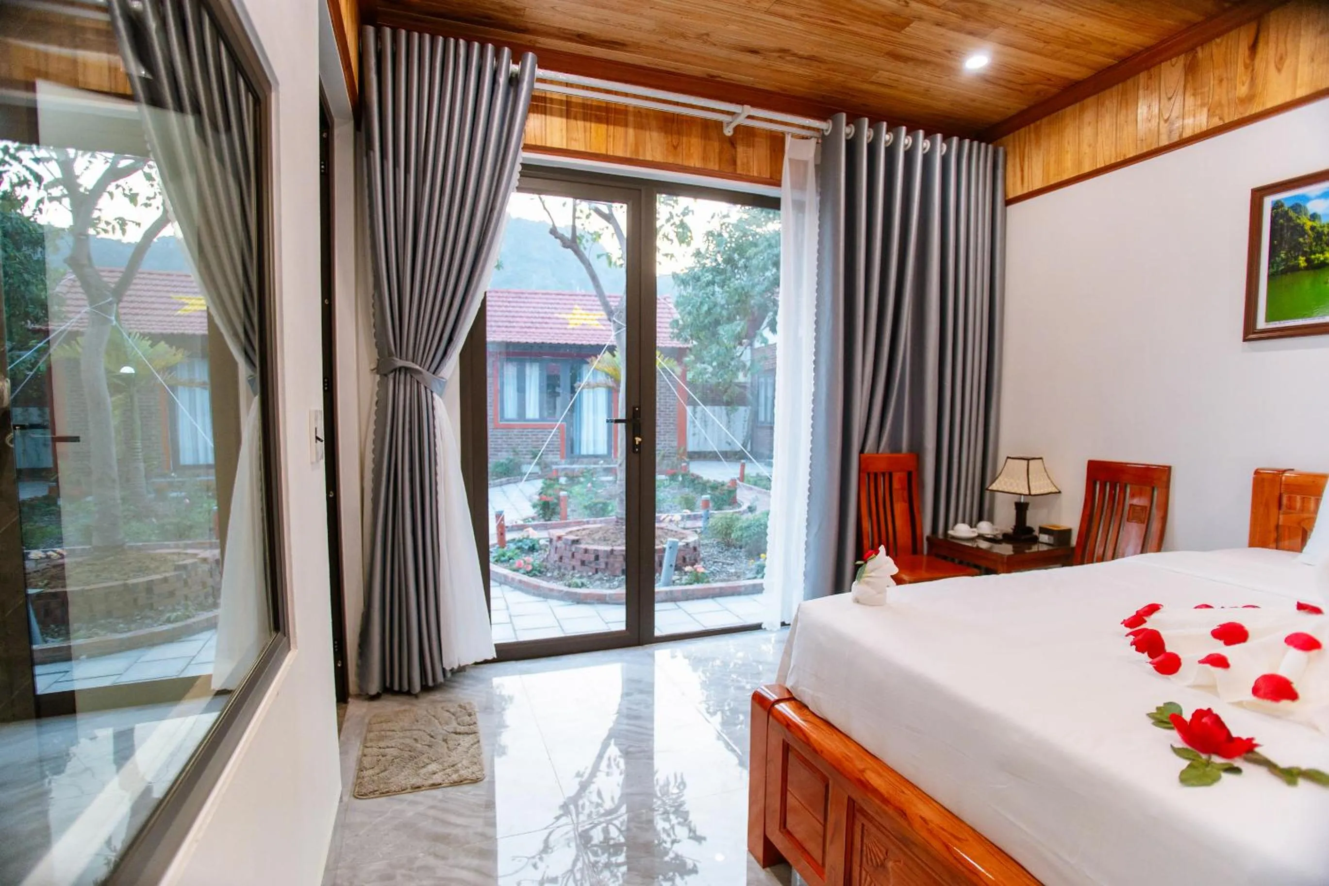 On site, Bed in Tam Coc Minh Quan Bungalow & Homestay