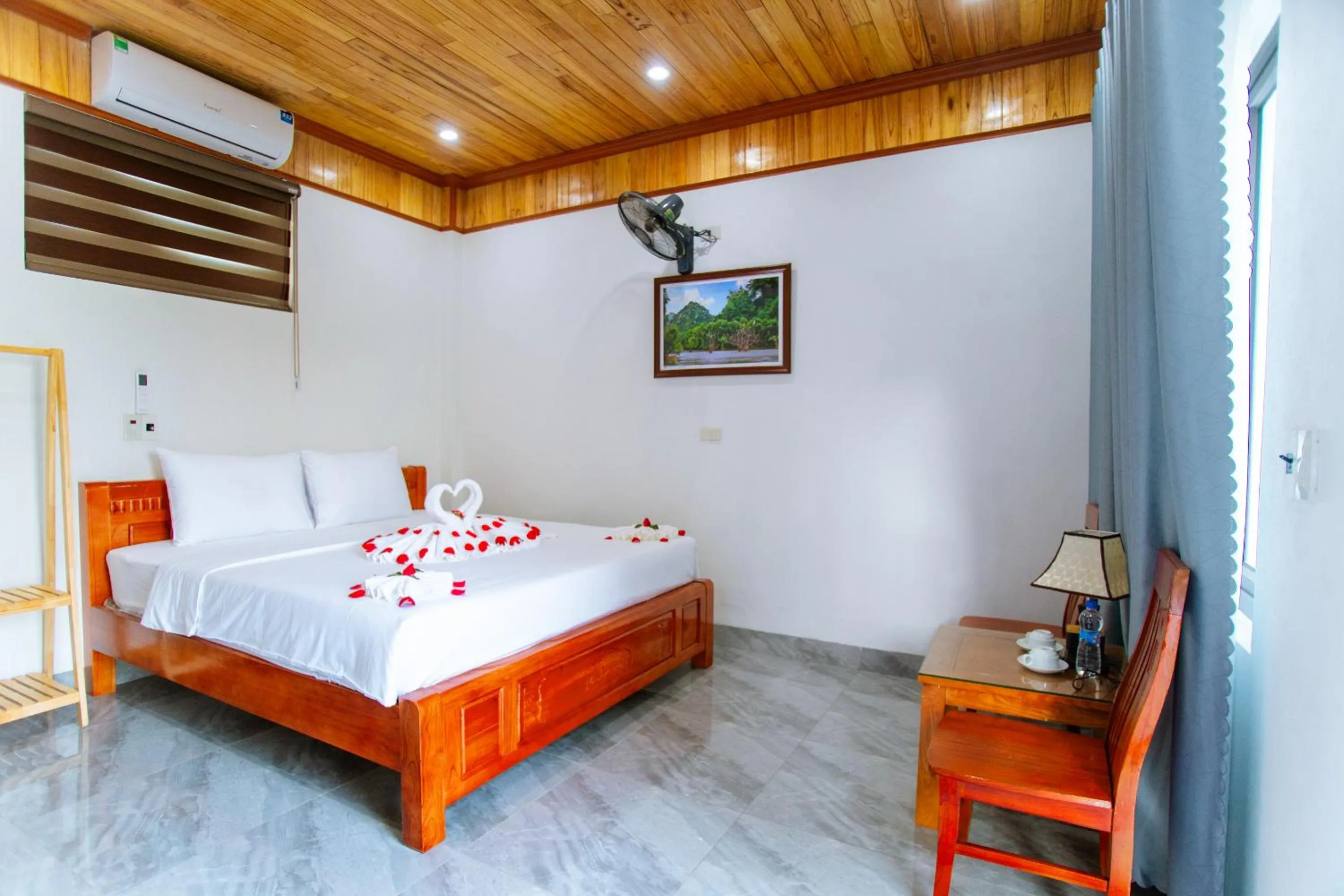 Bedroom, Bed in Tam Coc Minh Quan Bungalow & Homestay