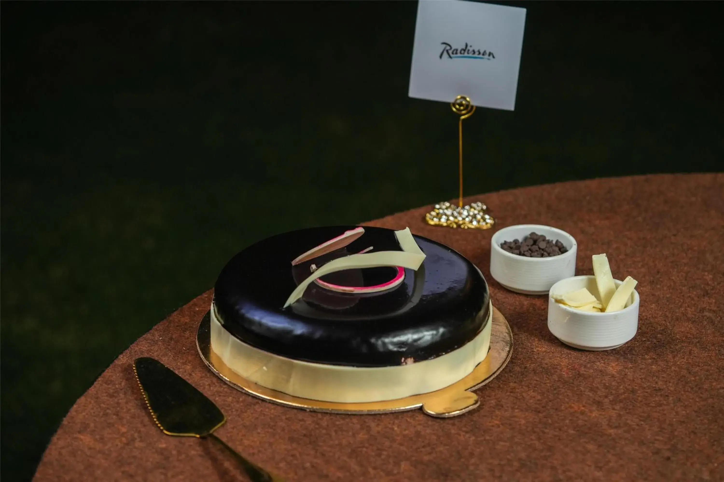 Food and drinks in Radisson Hotel Vrindavan Food and drinks in Radisson Hotel Vrindavan