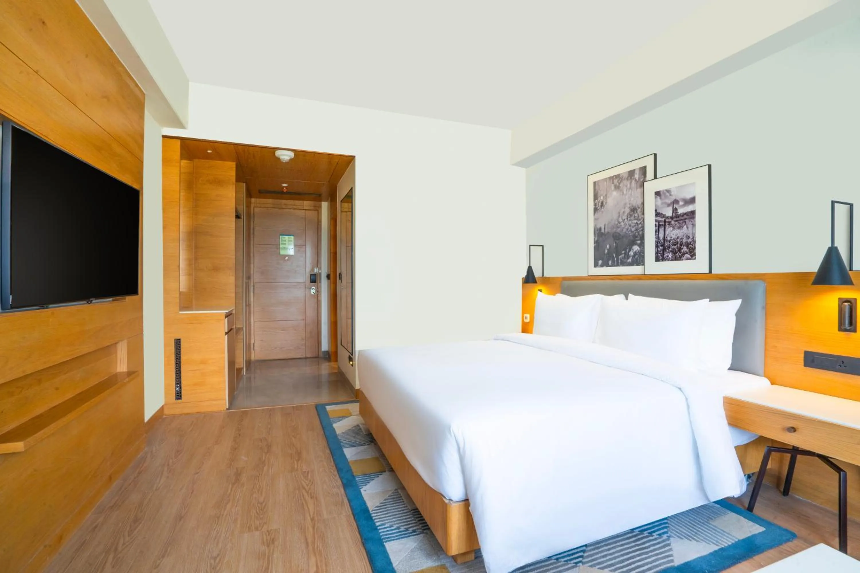 Bed in Radisson Hotel Vrindavan