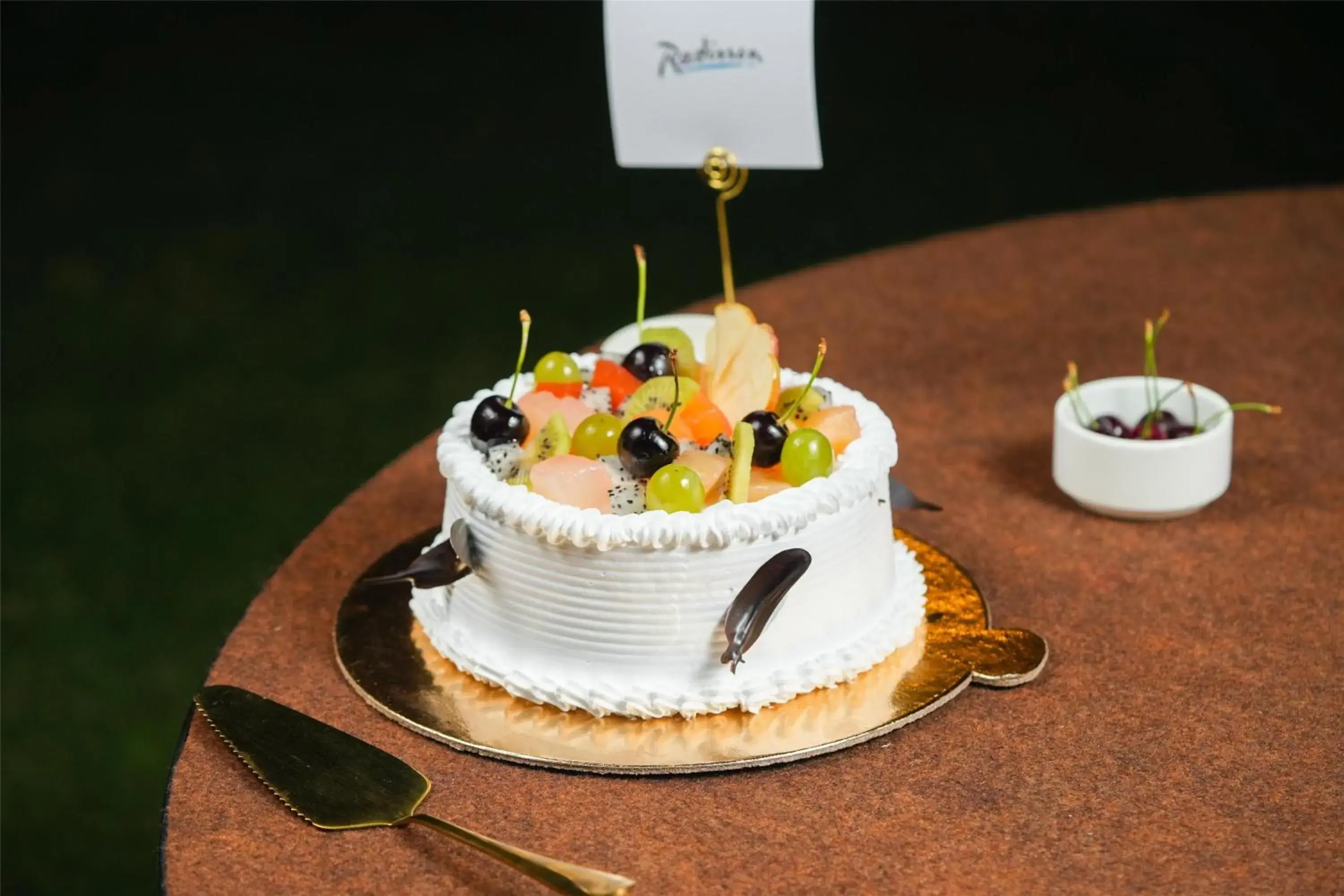 Food and drinks in Radisson Hotel Vrindavan Food and drinks in Radisson Hotel Vrindavan