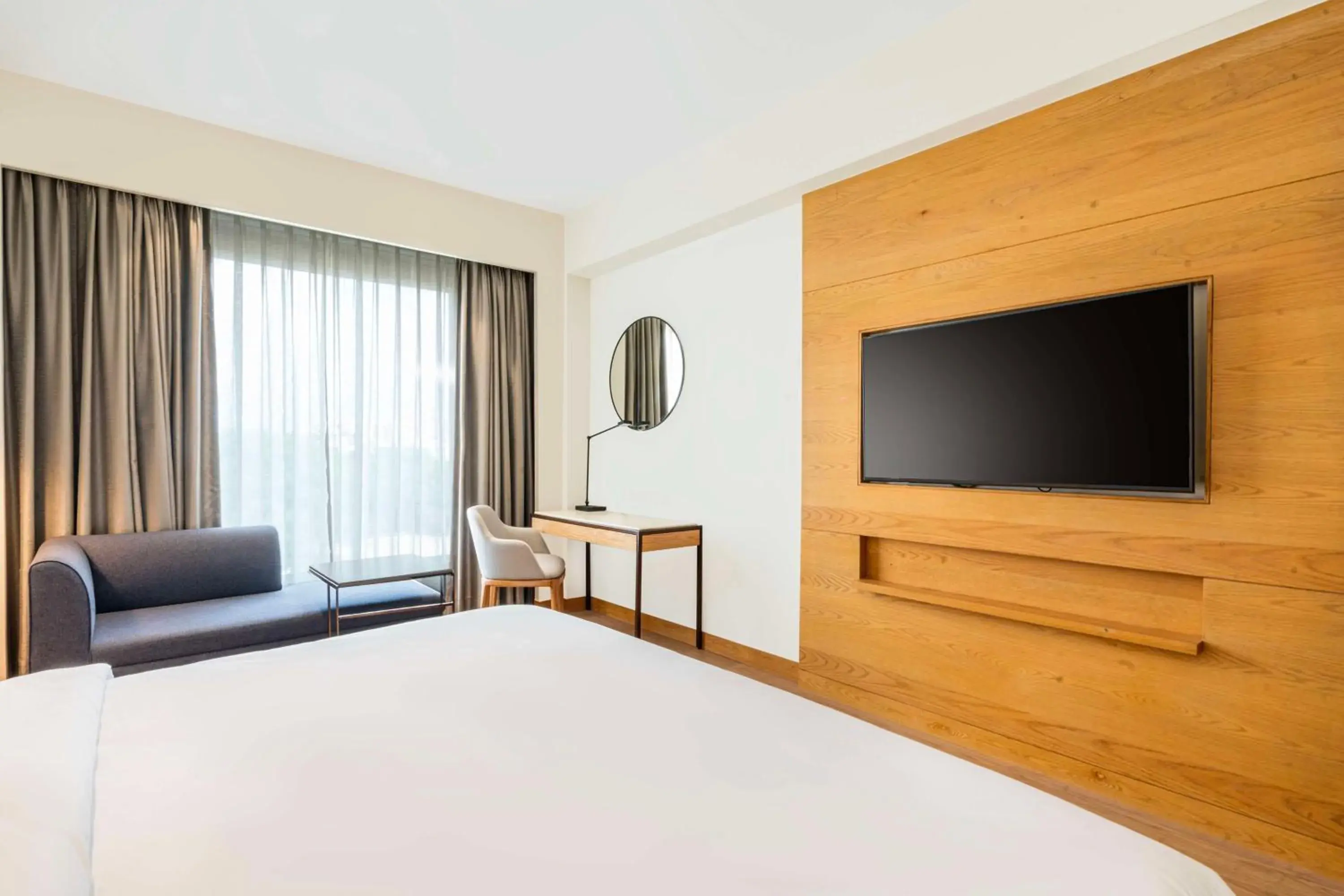 Bedroom, Bed in Radisson Hotel Vrindavan Bedroom, Bed in Radisson Hotel Vrindavan