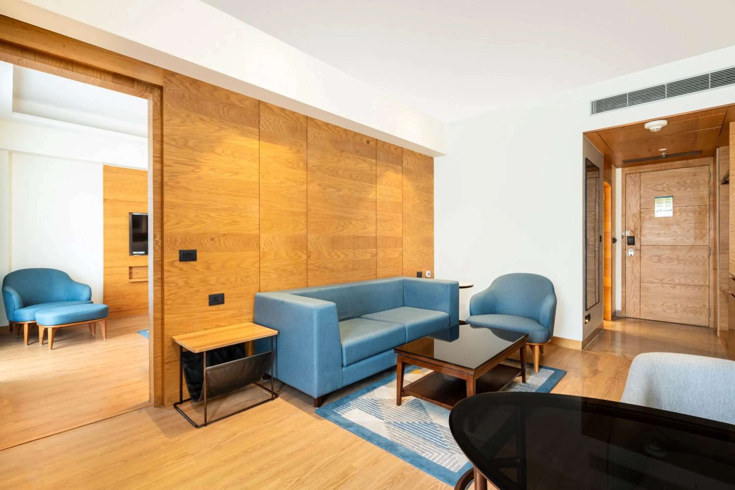 Living room in Radisson Hotel Vrindavan