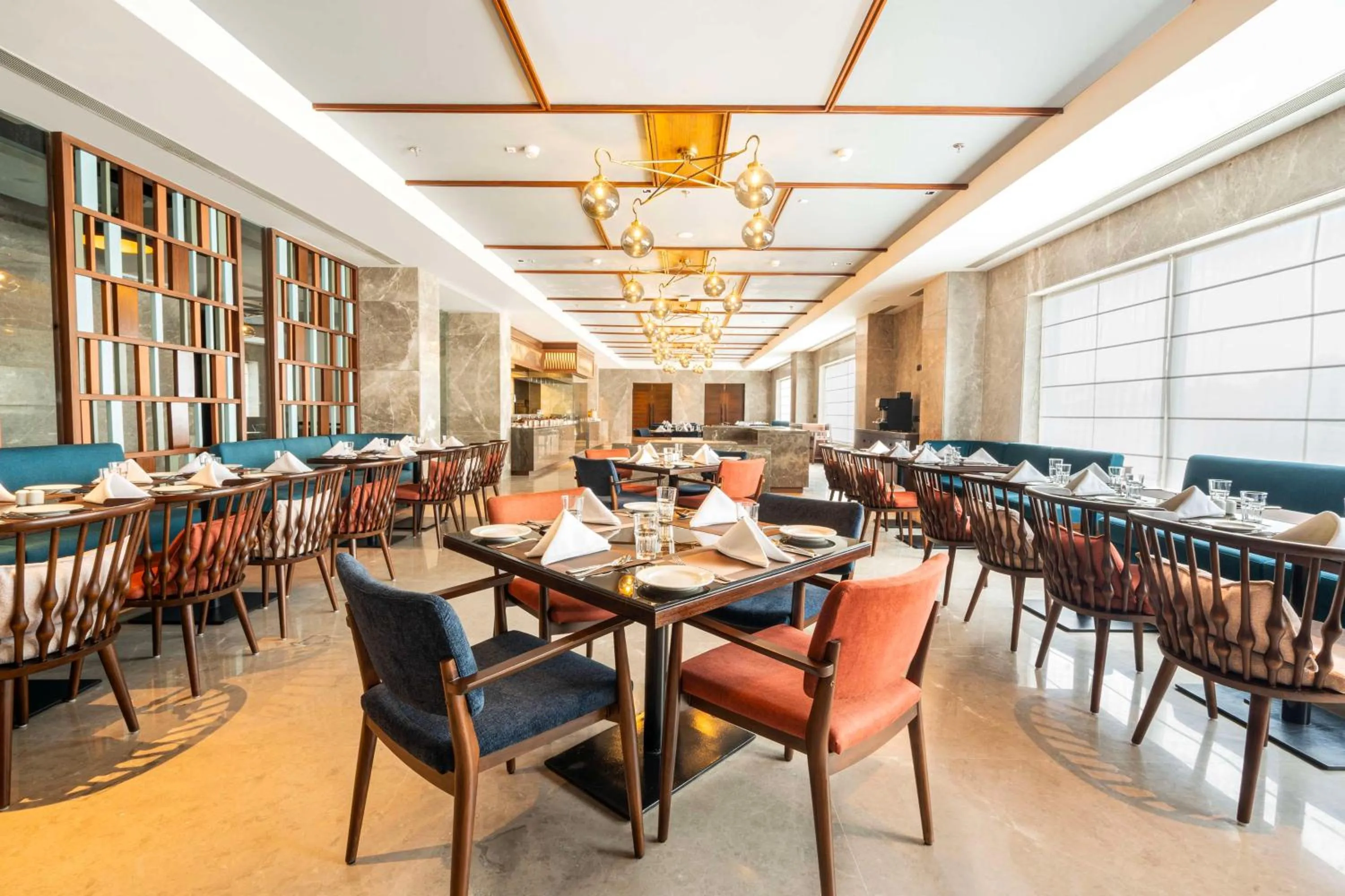 Restaurant/places to eat in Radisson Hotel Vrindavan