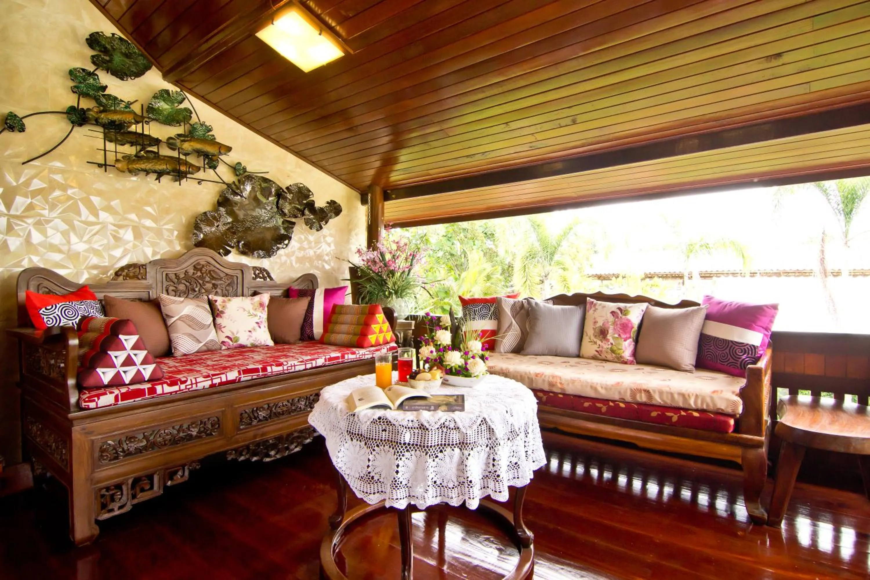 Living room in Bueng Bua Thong Resort