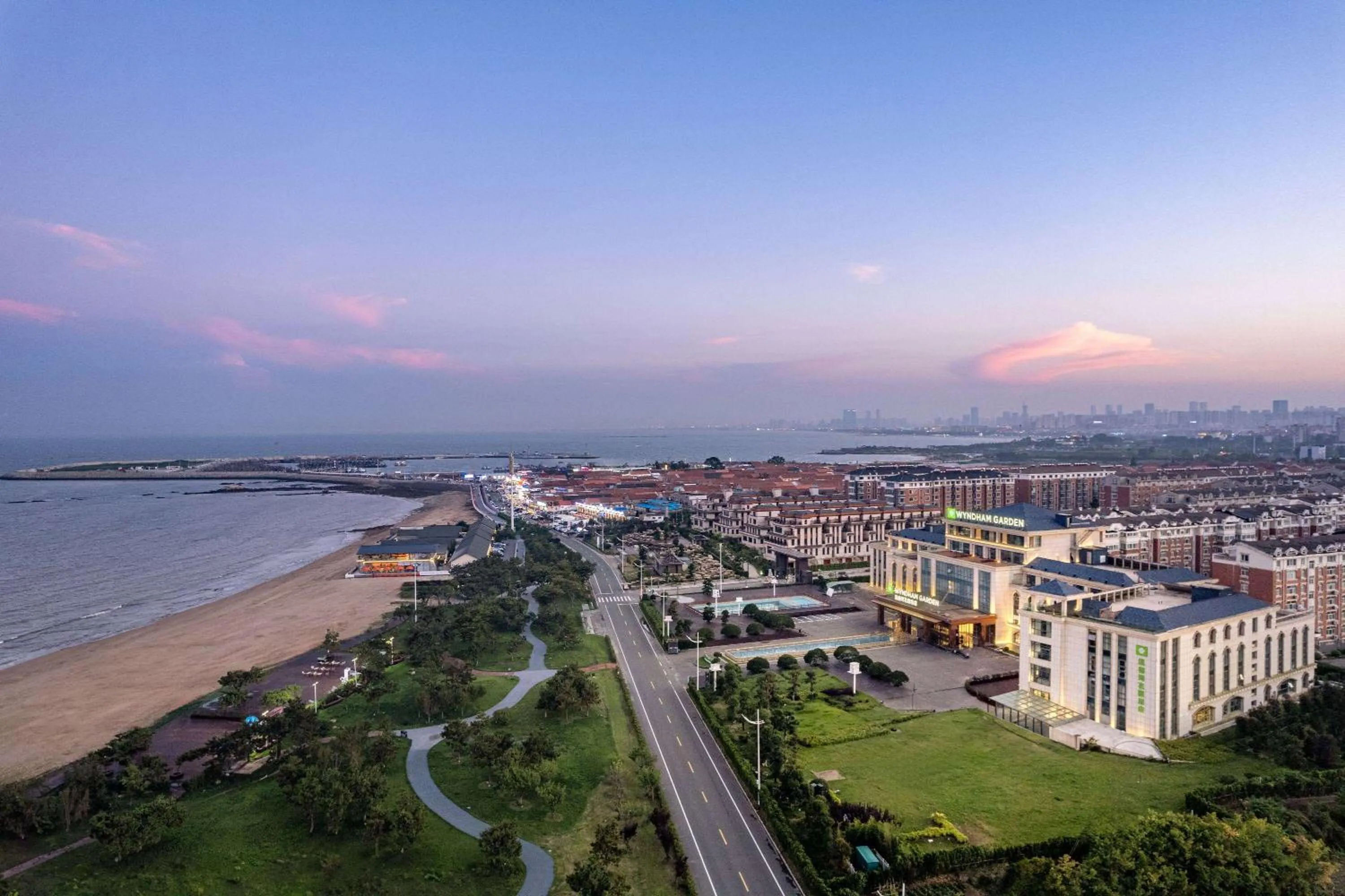 Property building in Wyndham Garden Rizhao Donggang Resort