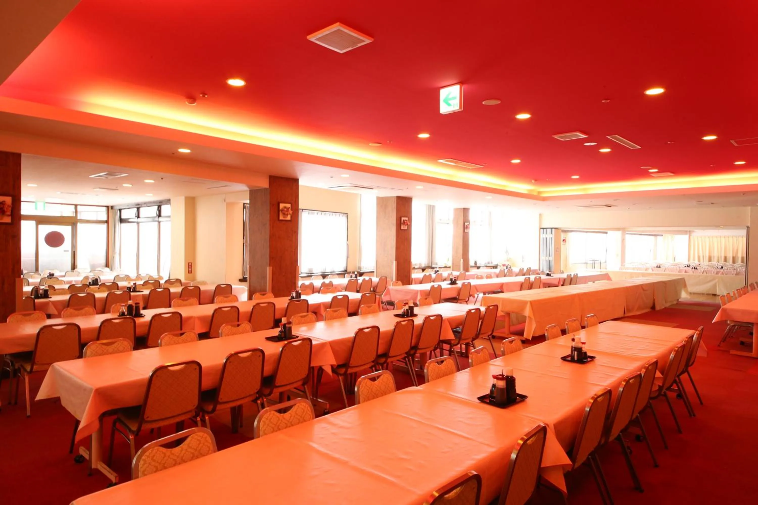 Restaurant/places to eat in Hotel Tagawa