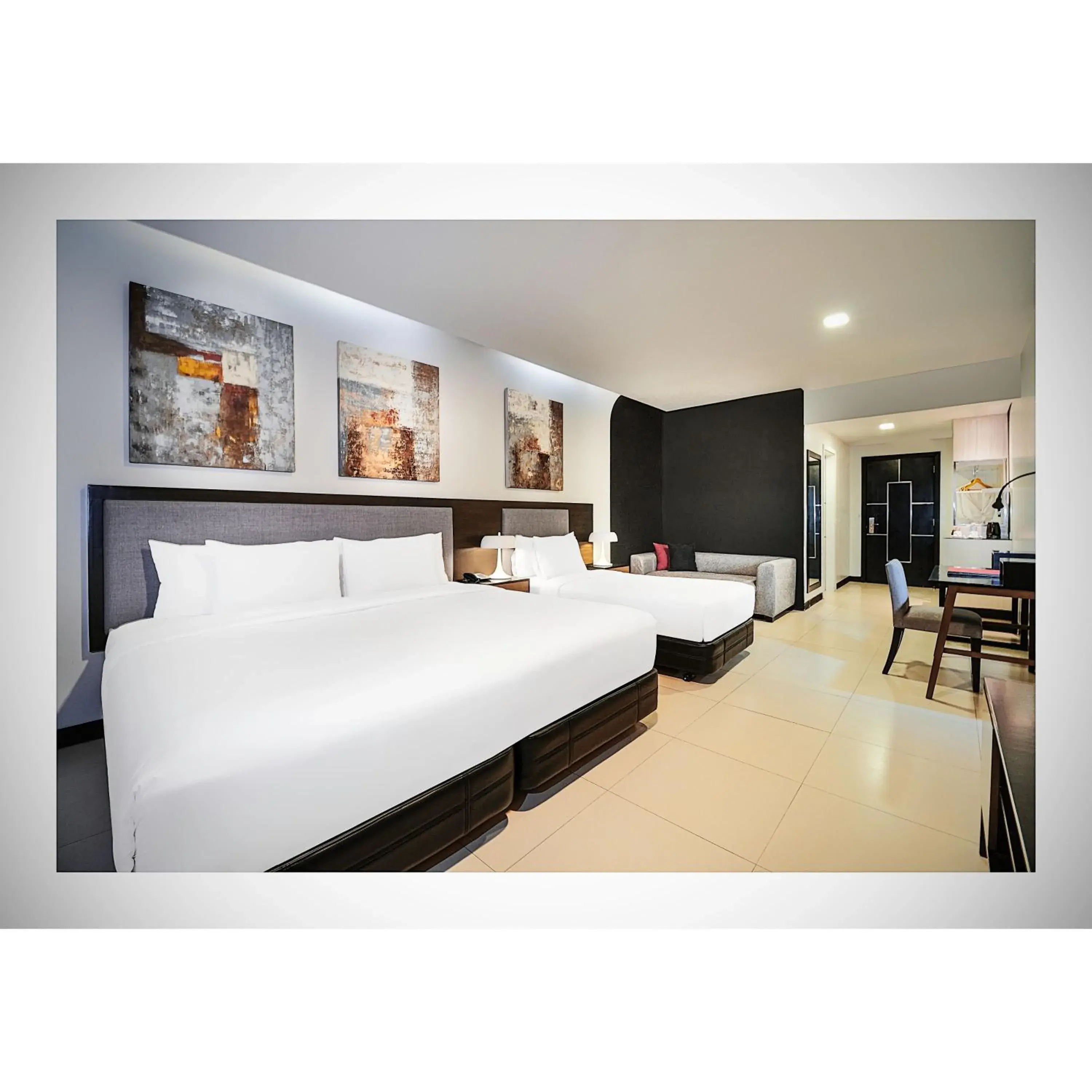 Photo of the whole room, Bed in Summit Hotel Magnolia Photo of the whole room, Bed in Summit Hotel Magnolia