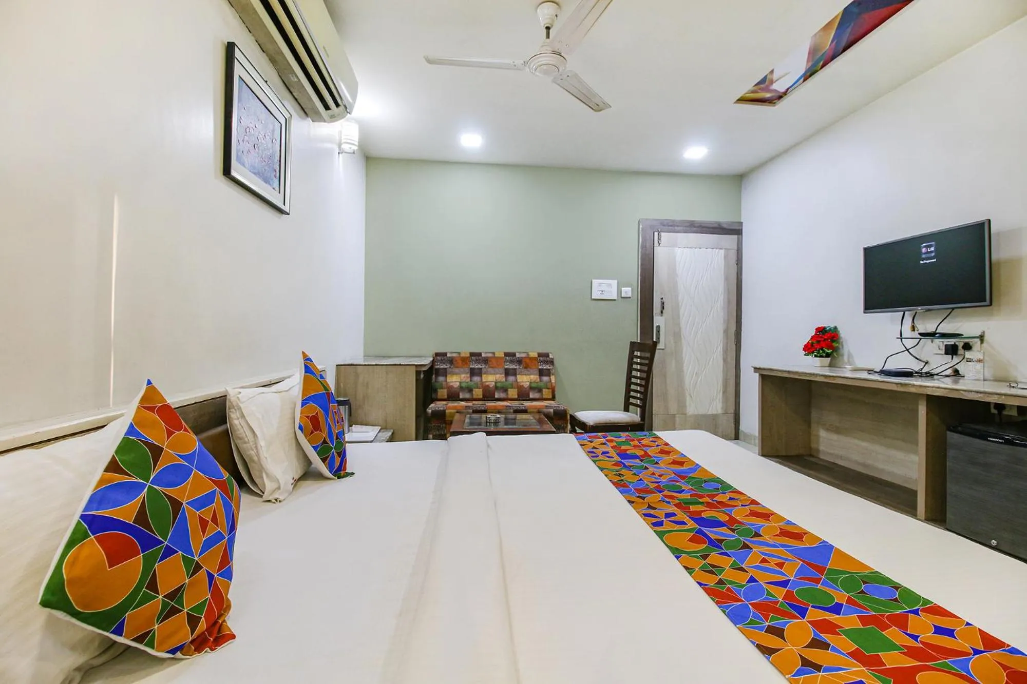 Bed in FabHotel Smriti Star