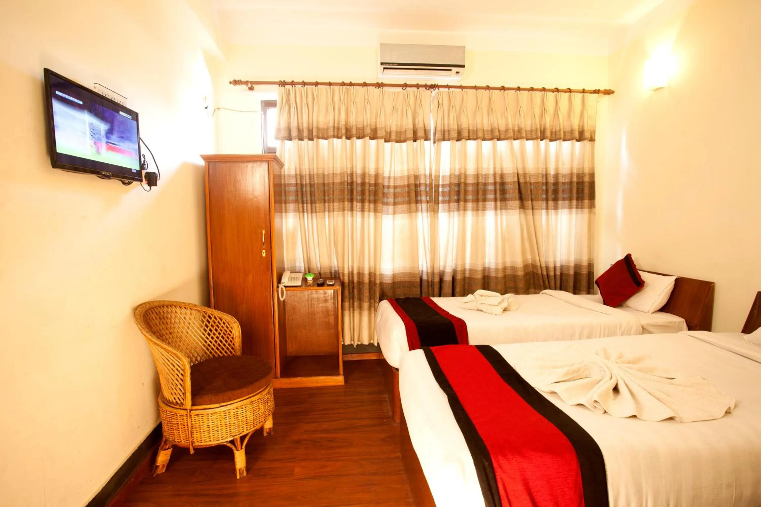 Bedroom, Bed in Hotel Atlantic