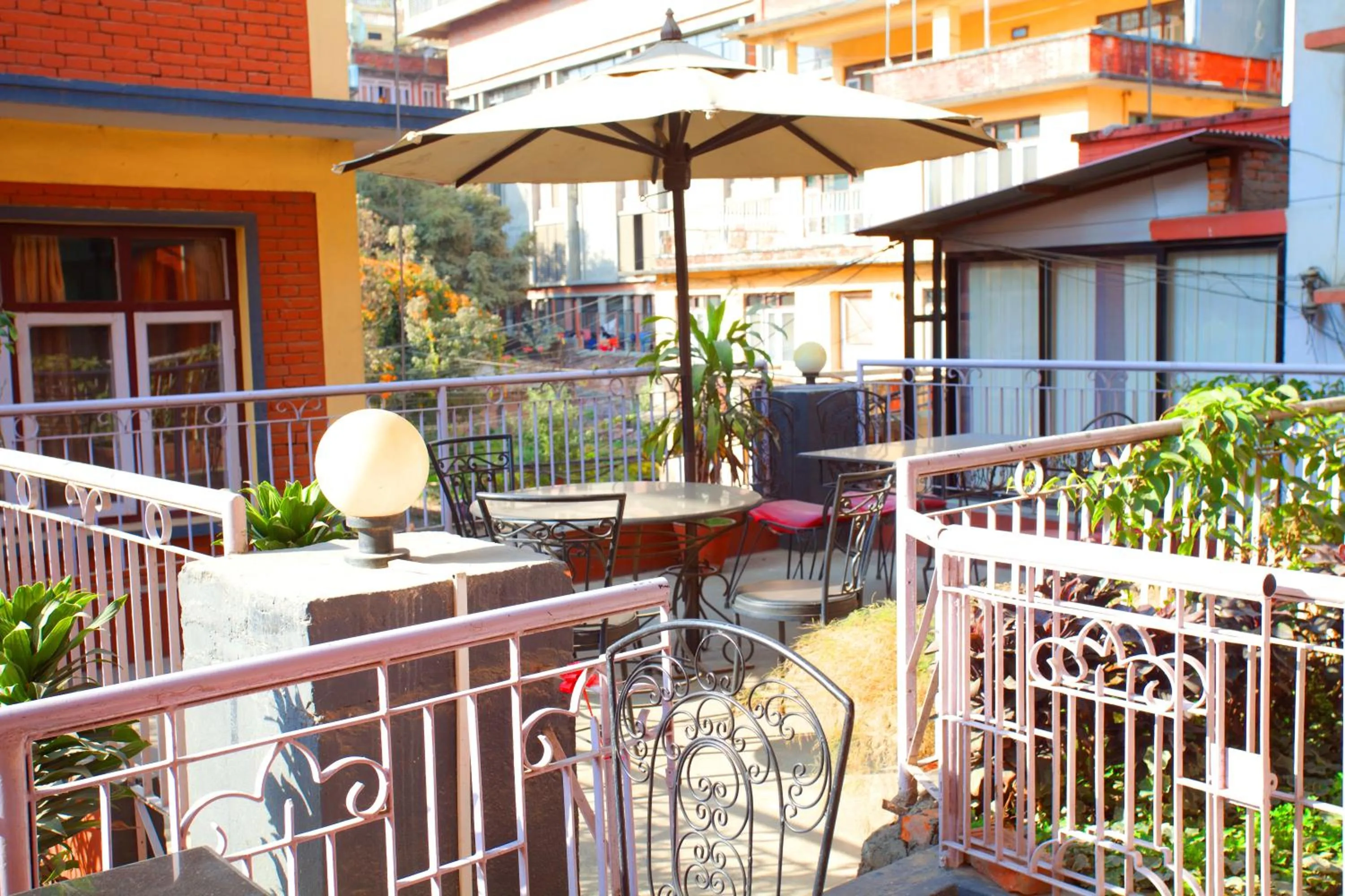 Restaurant/places to eat in Hotel Atlantic