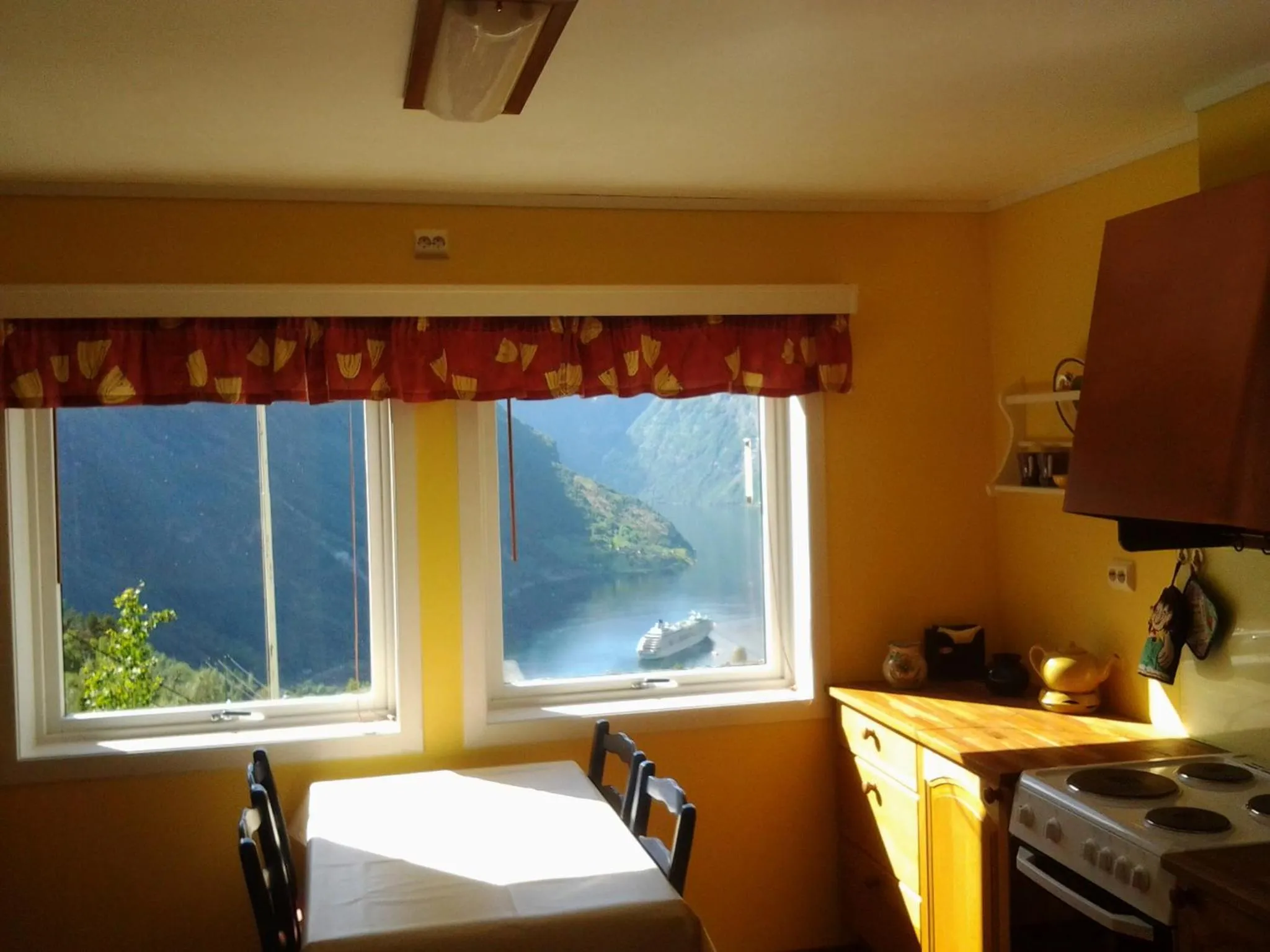 Communal kitchen in Lunheim in Geiranger