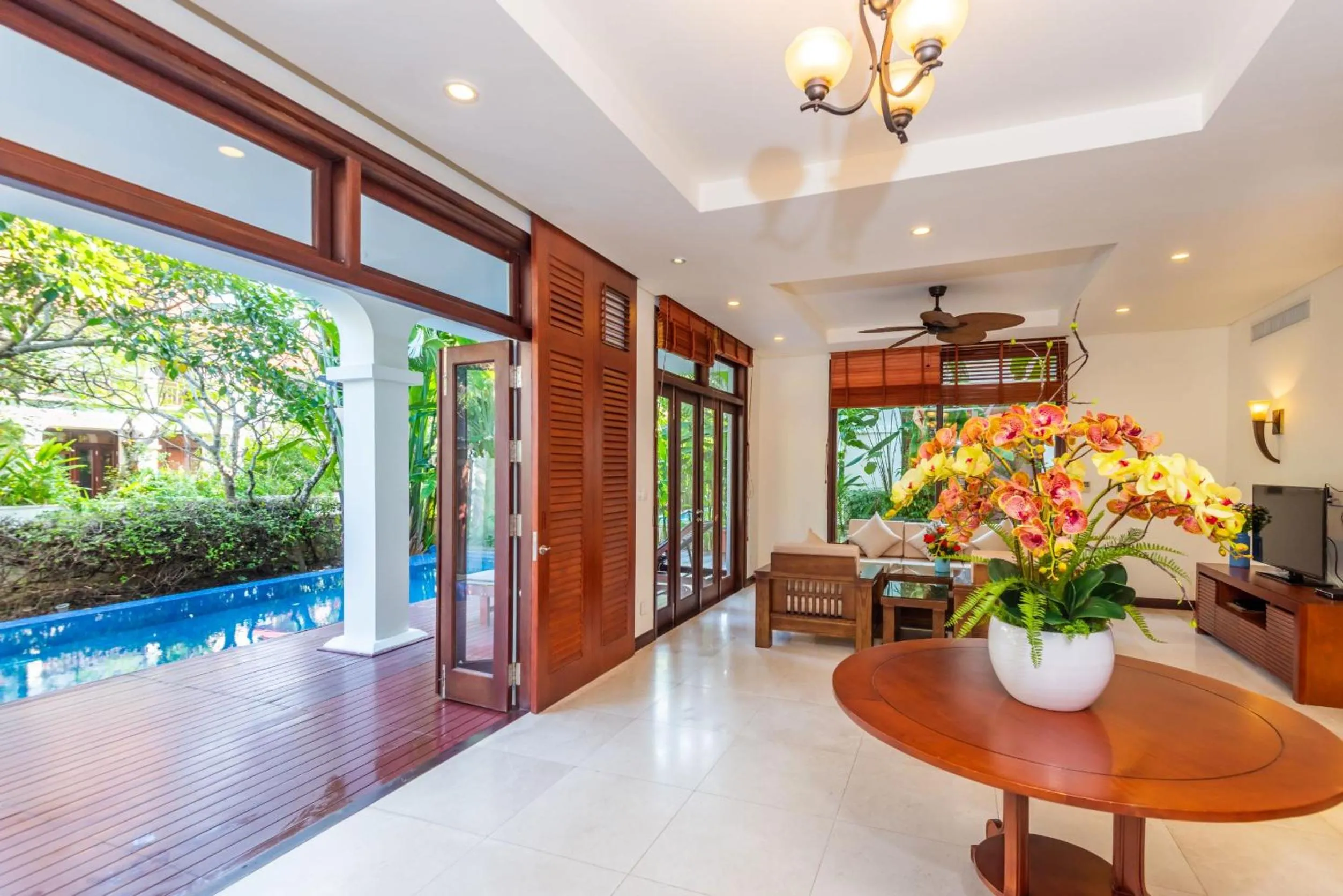 Garden in Resort Villas Da Nang By Abogo