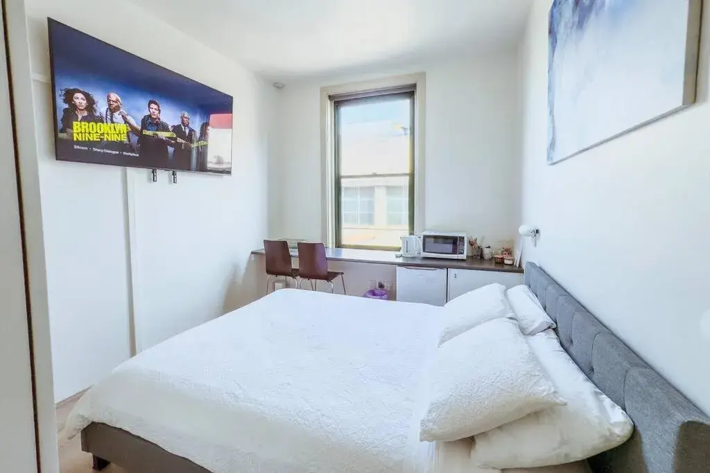 City Studio with Netflix Premium 4K and Memory foam bed City Studio with Netflix Premium 4K and Memory foam bed