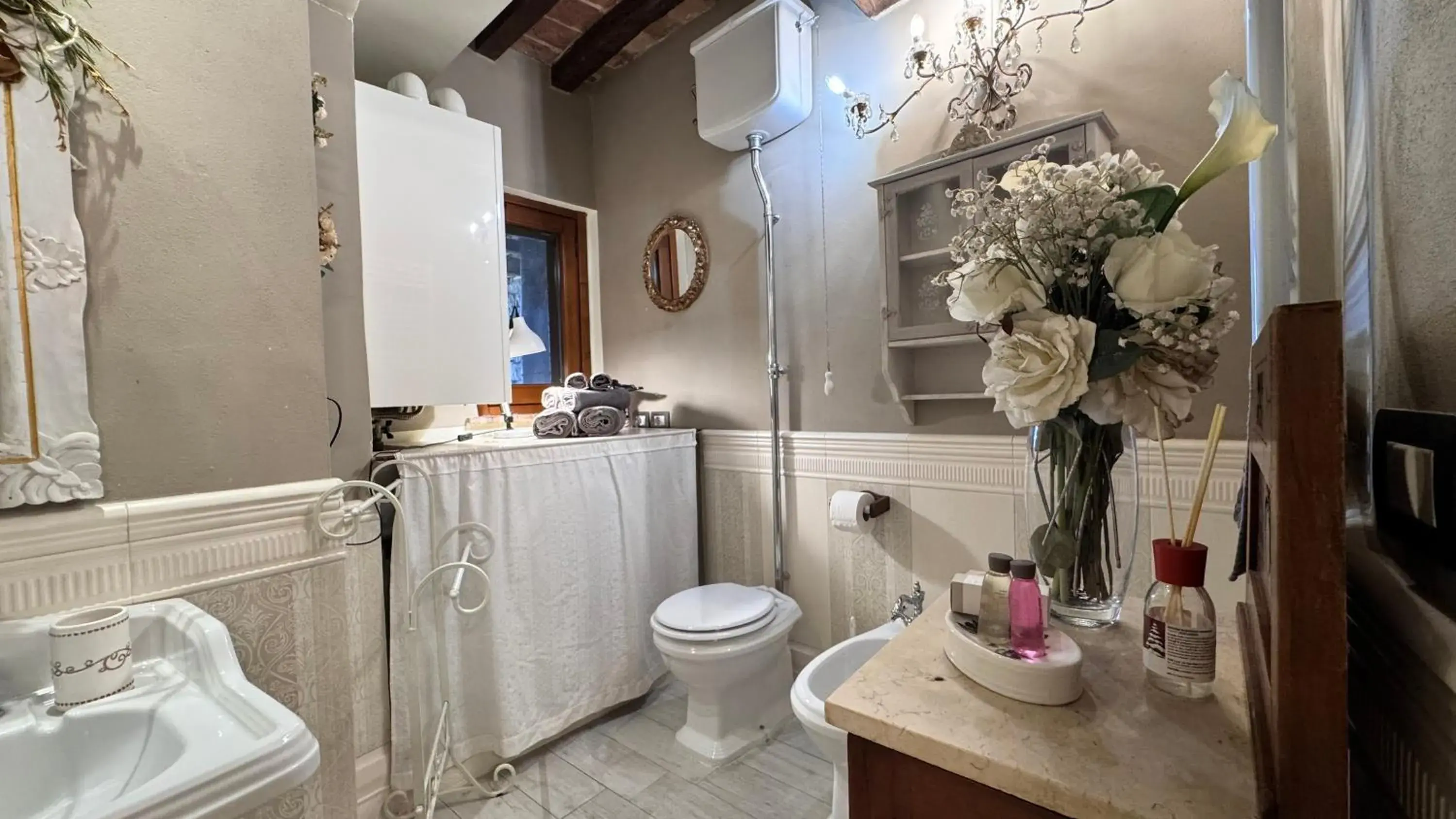 Small Double Room - single occupancy in Residenza Teatro Antico Small Double Room - single occupancy in Residenza Teatro Antico