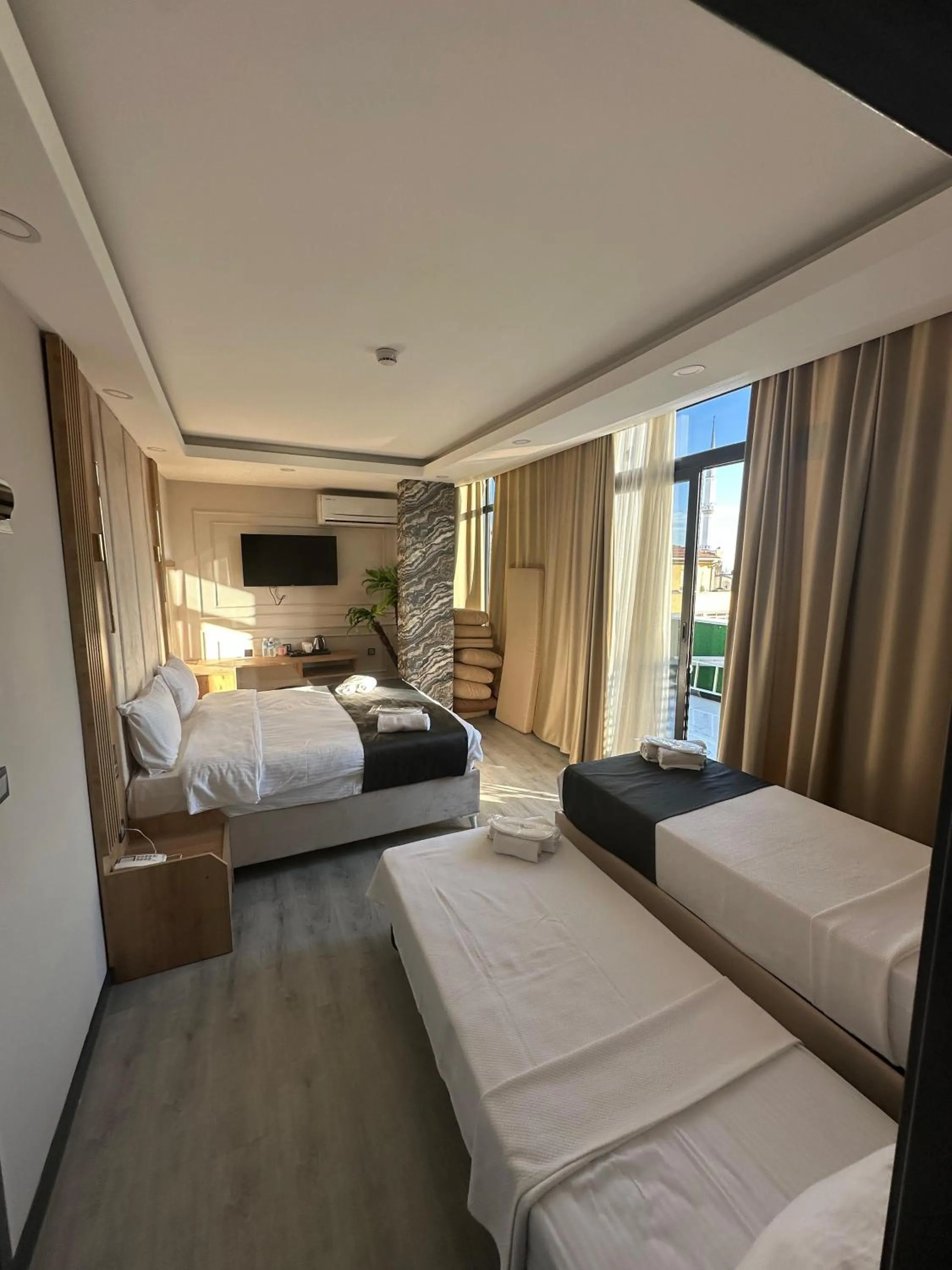 Photo of the whole room in Grand Özer Hotel