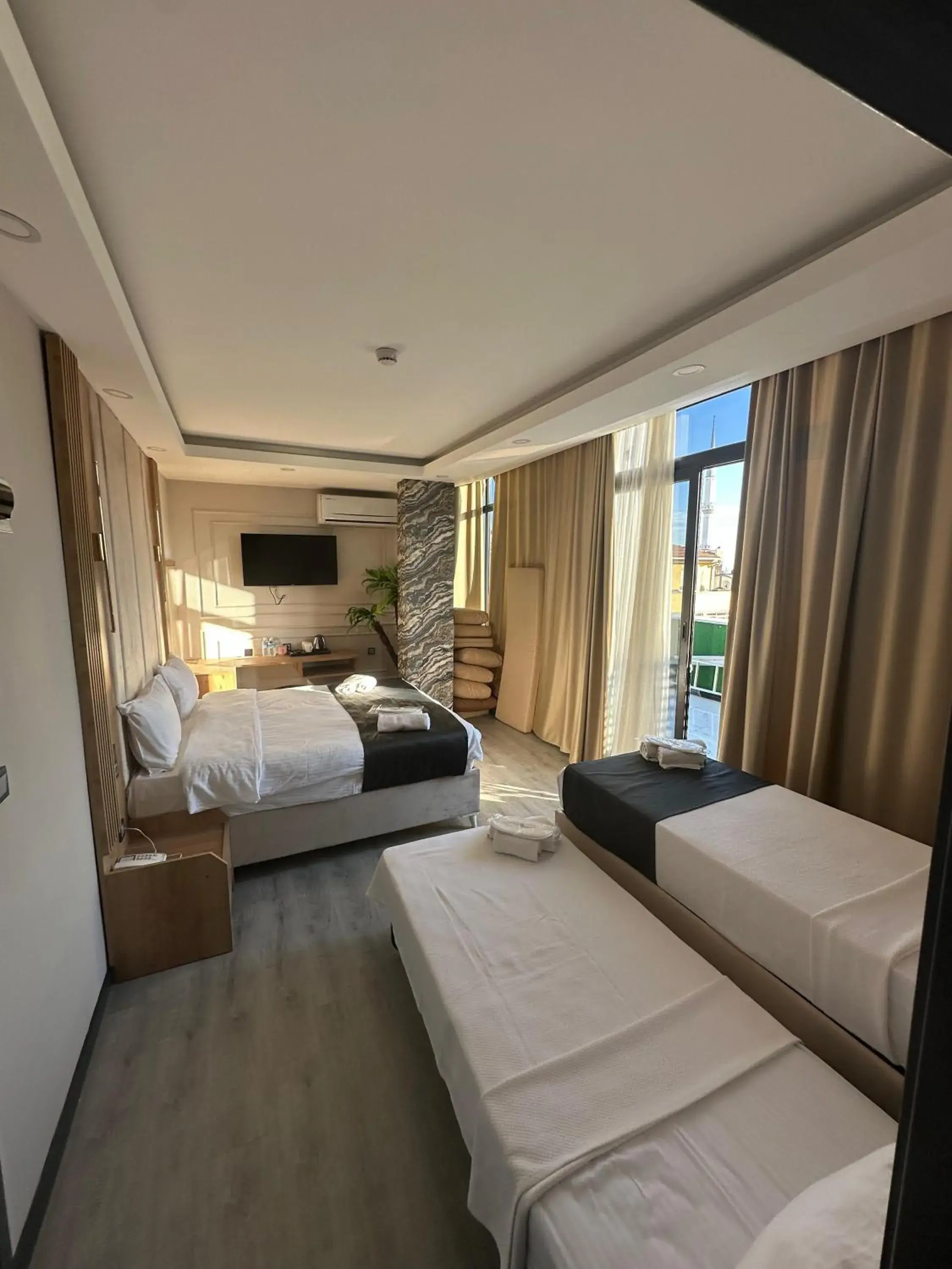 Photo of the whole room in Grand Özer Hotel Photo of the whole room in Grand Özer Hotel