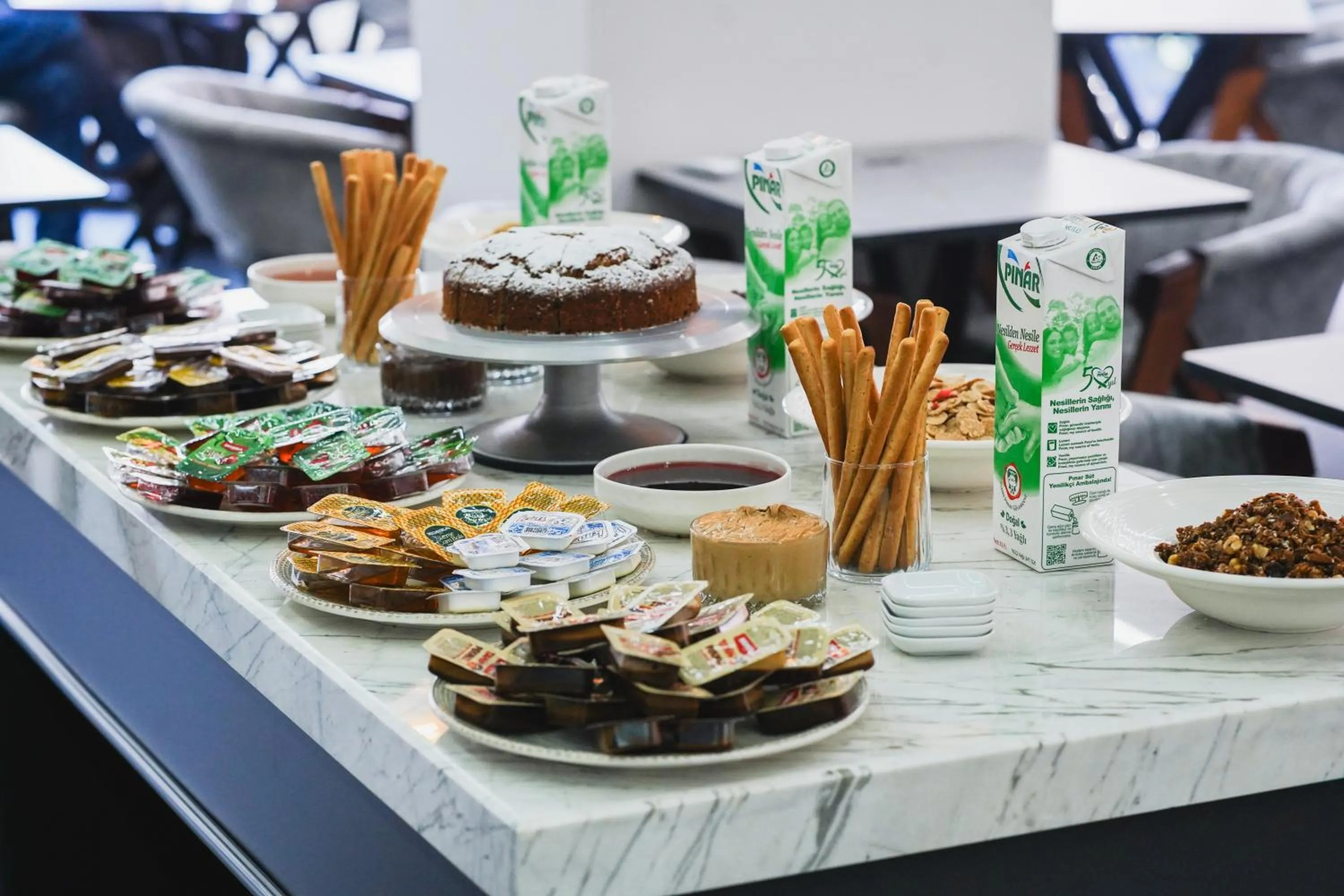 Buffet breakfast in Grand Özer Hotel