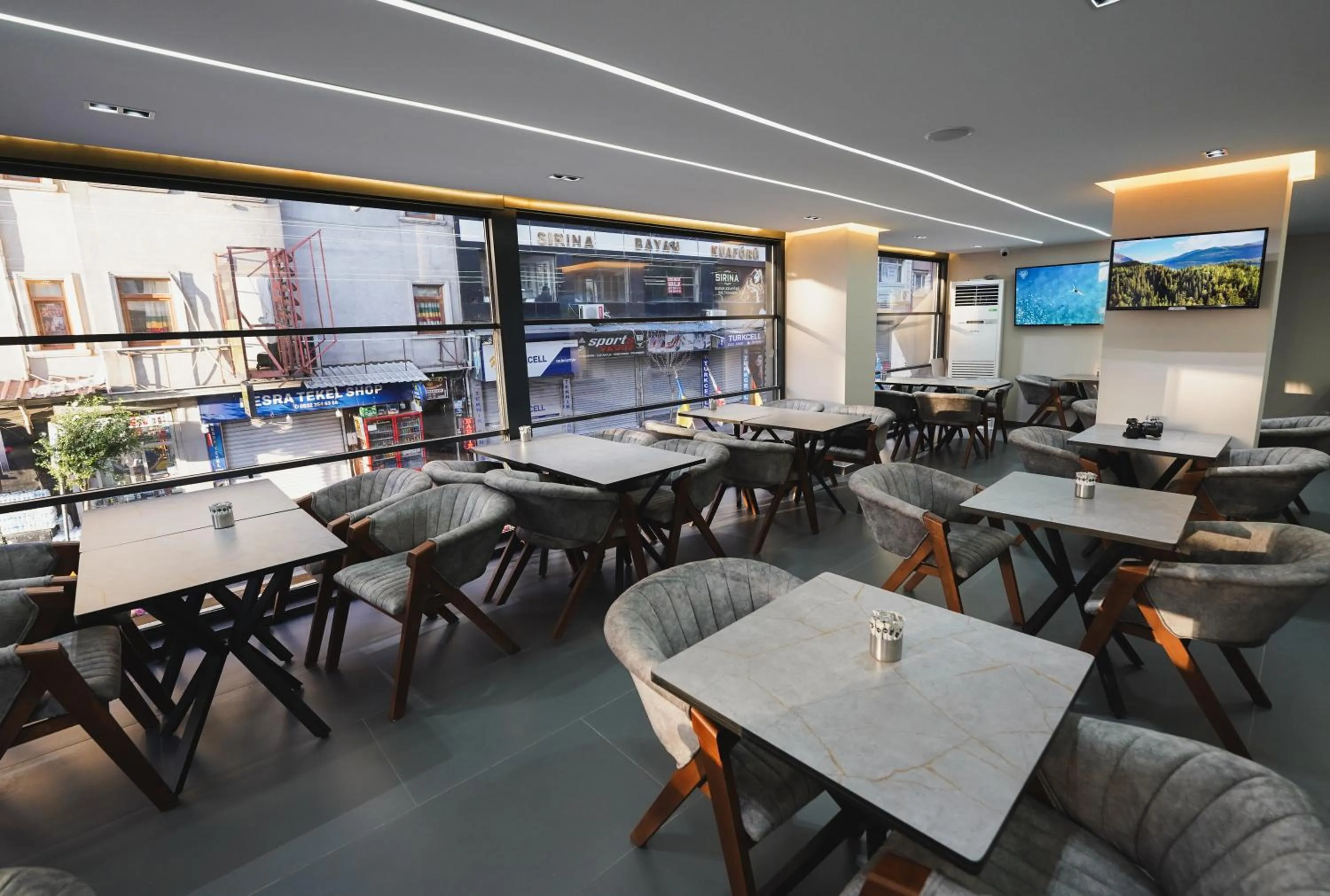 Restaurant/places to eat in Grand Özer Hotel