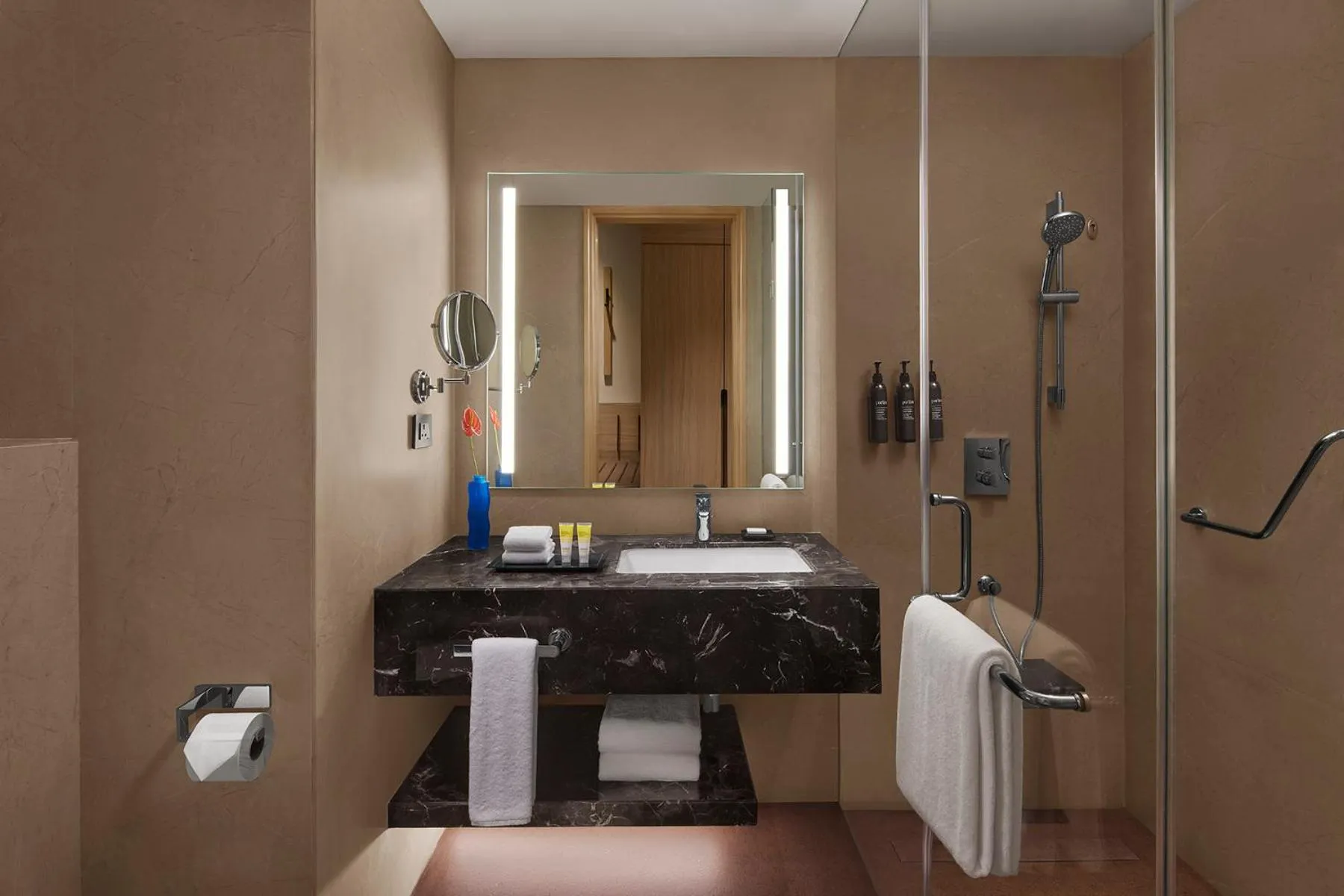 Toilet in Hyatt Place Aurangabad Airport