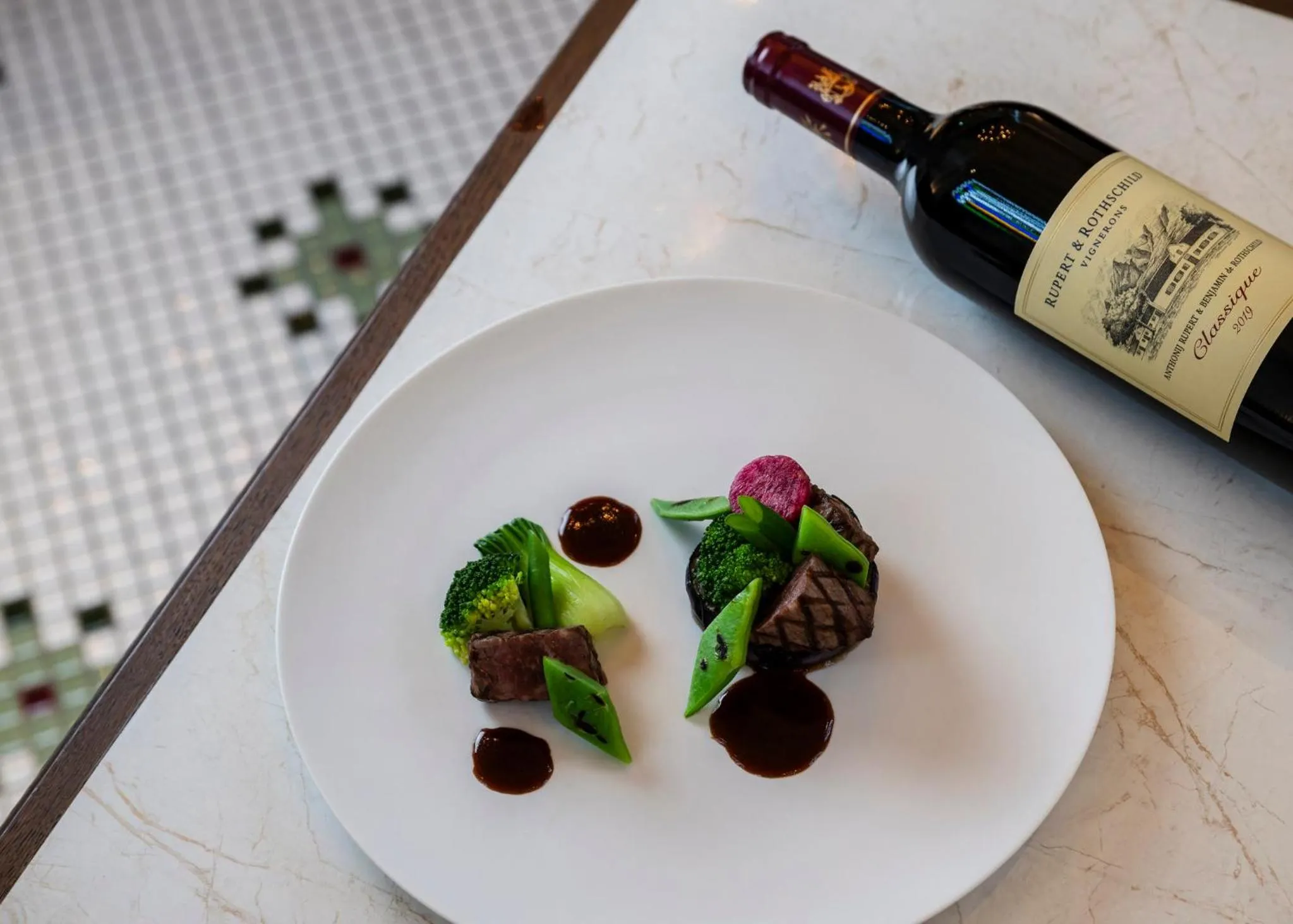 Restaurant/places to eat in Hotel Indigo Nagasaki Glover Street by IHG