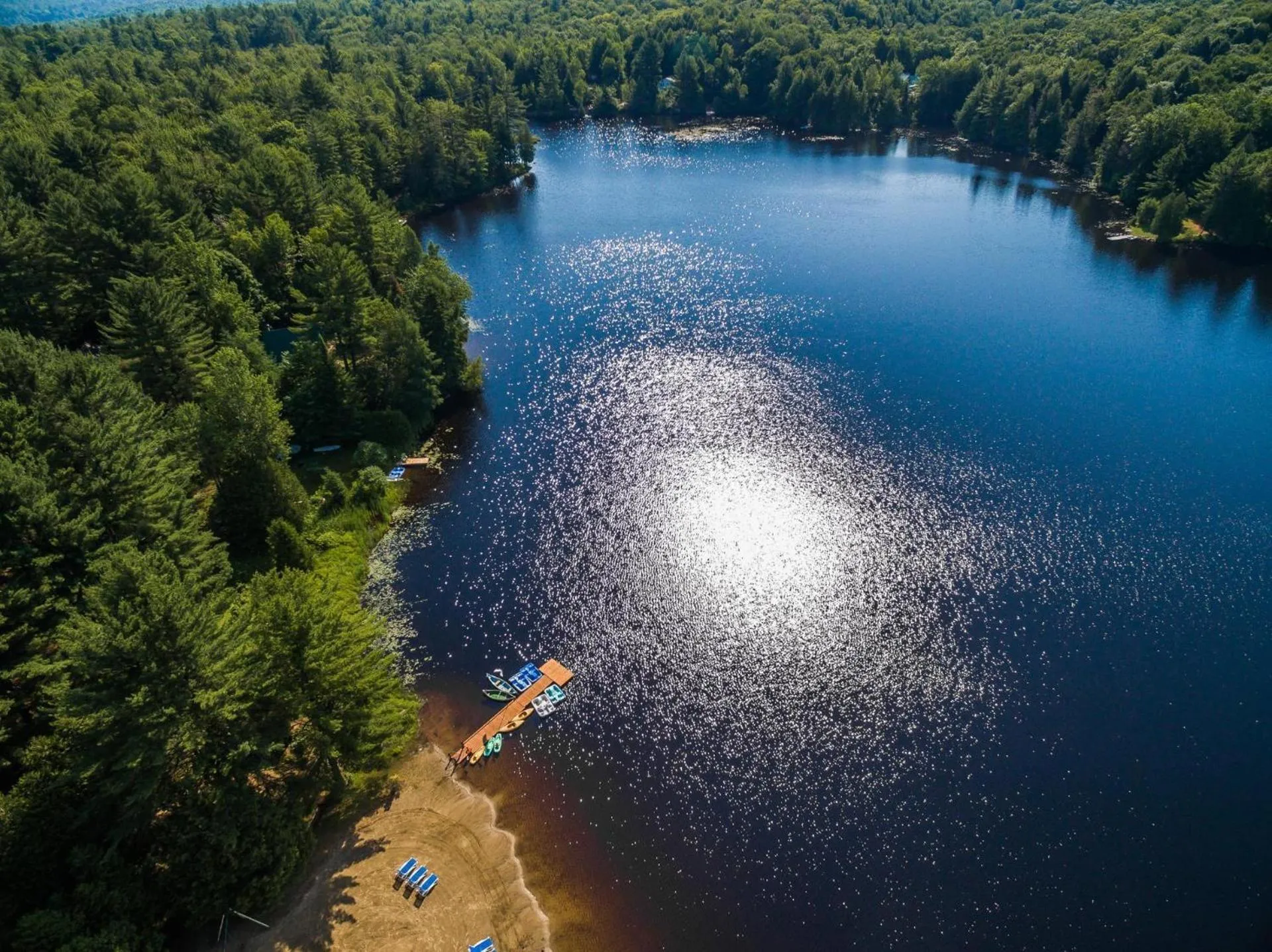 Lake view in Domaine Chalets des pins