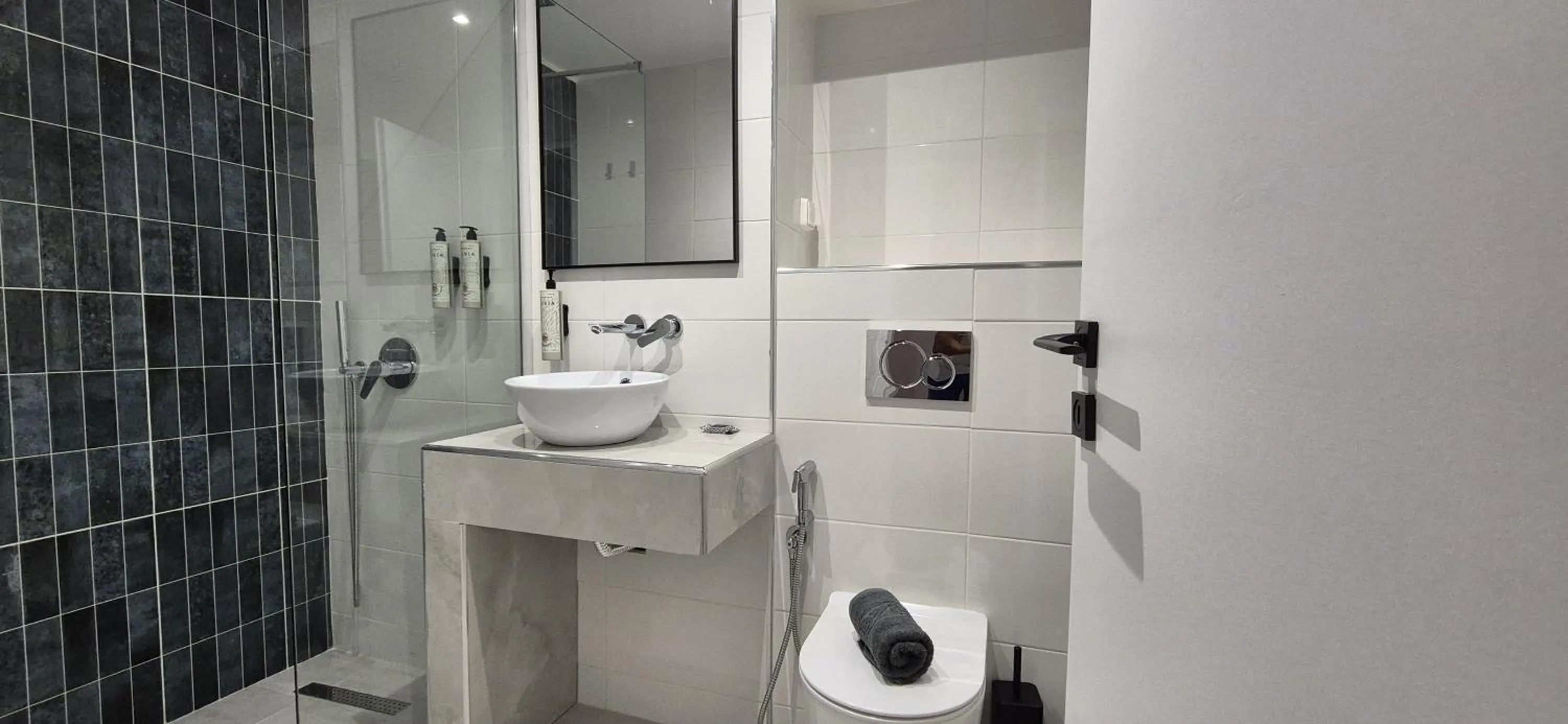 Bathroom in Figleaf Kypseli