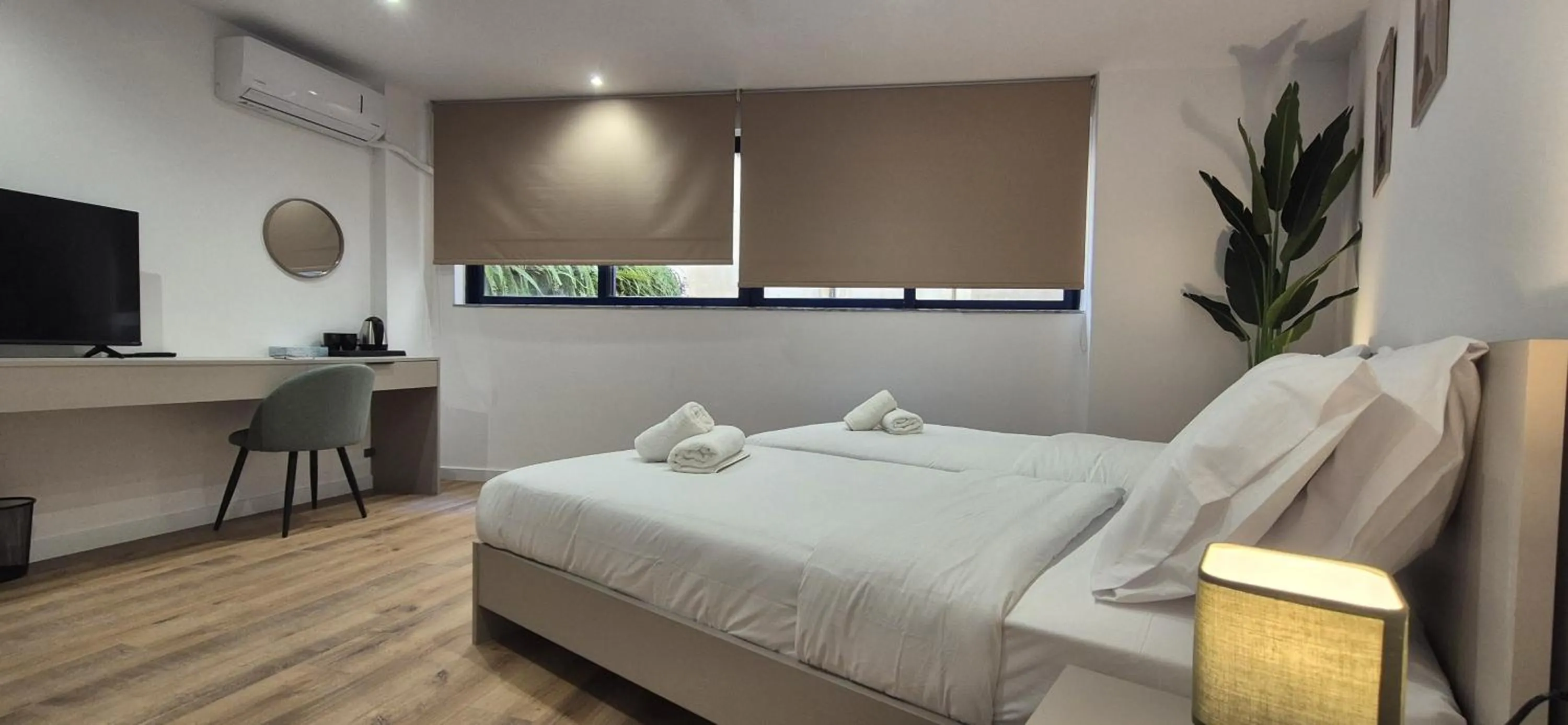 Bed in Figleaf Kypseli