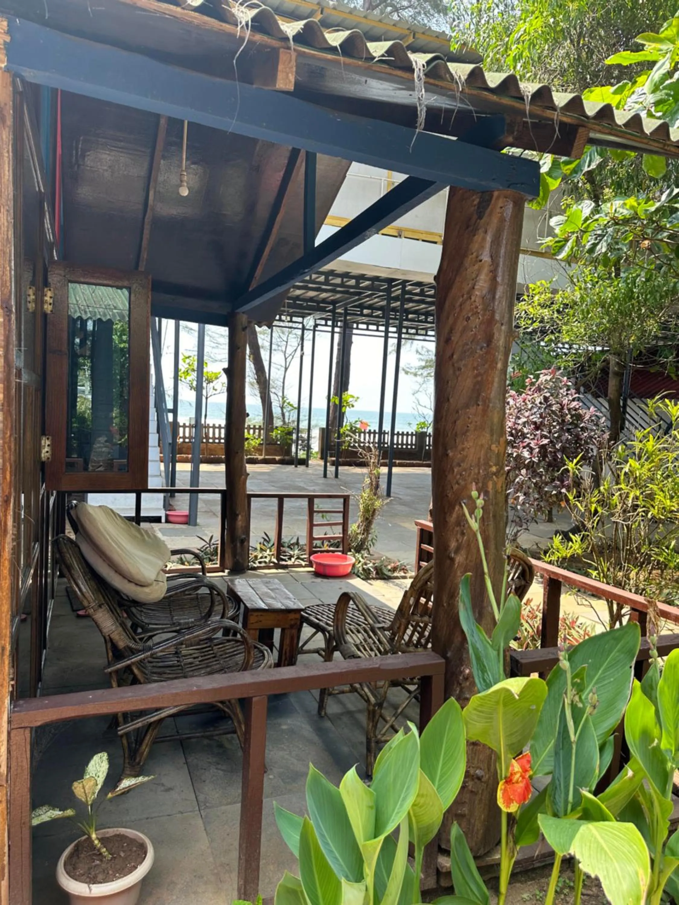 Living room in Peace Garden Beach Resort