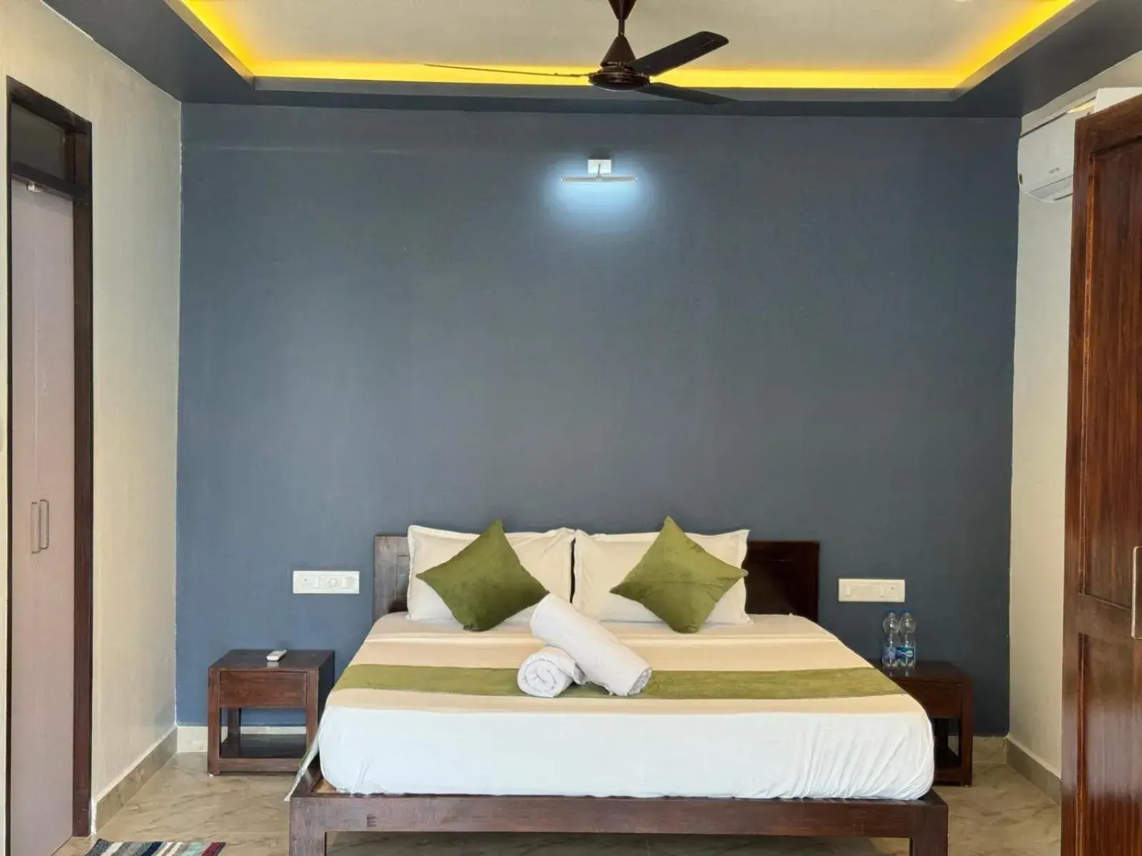 Bedroom, Bed in Peace Garden Beach Resort Bedroom, Bed in Peace Garden Beach Resort