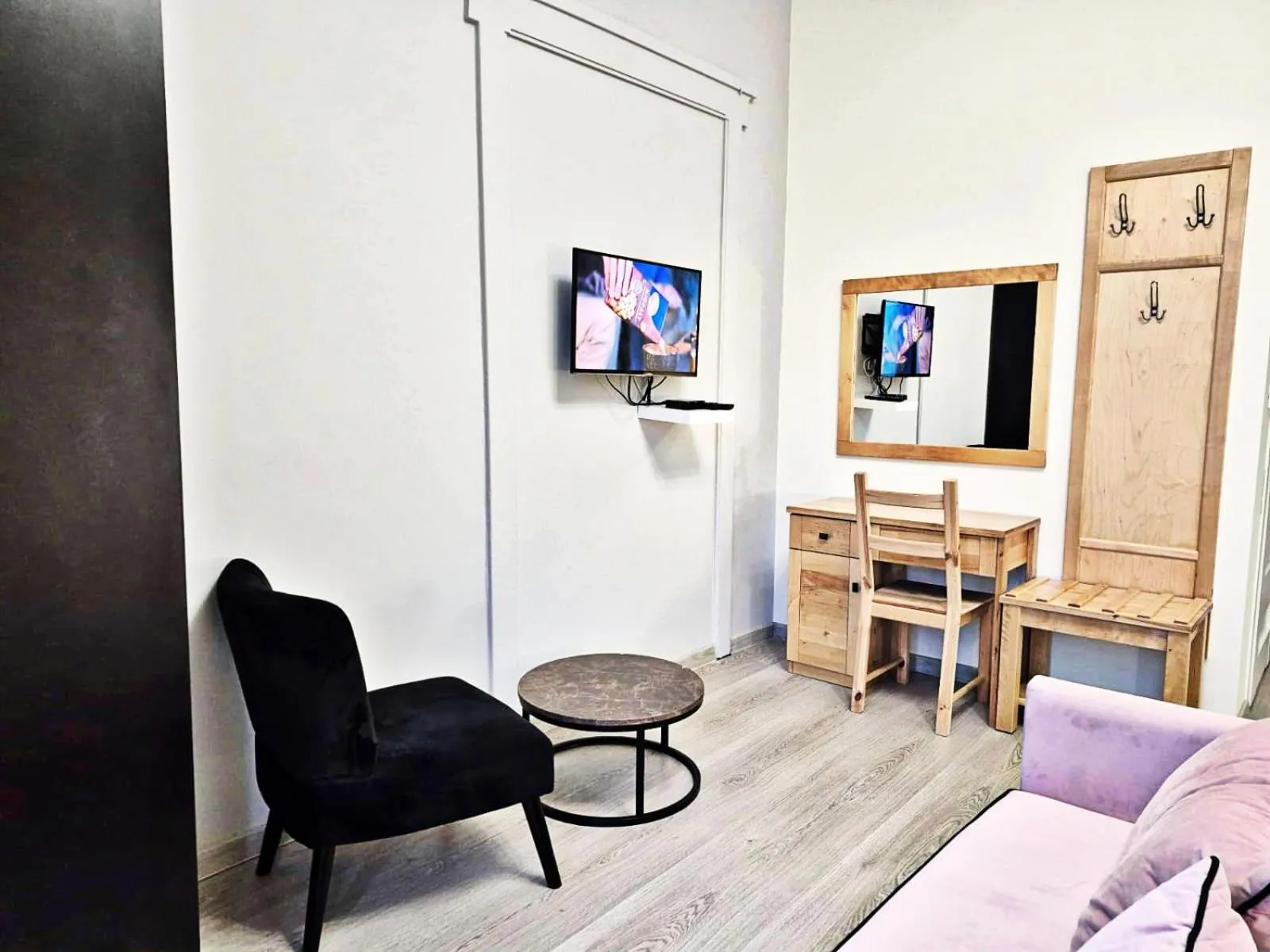 TV and multimedia in DReAM Main Station