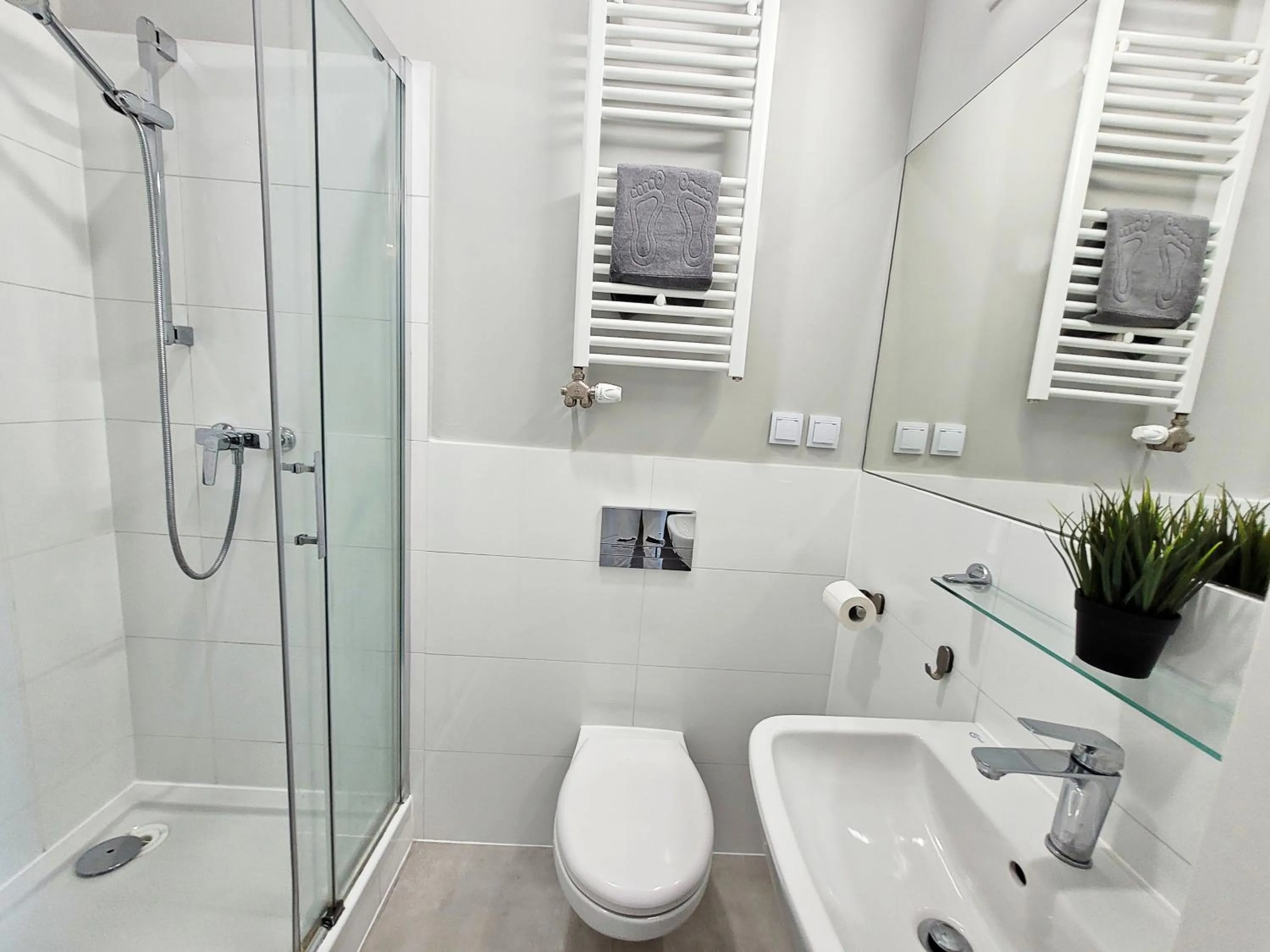 Shower in DReAM Main Station