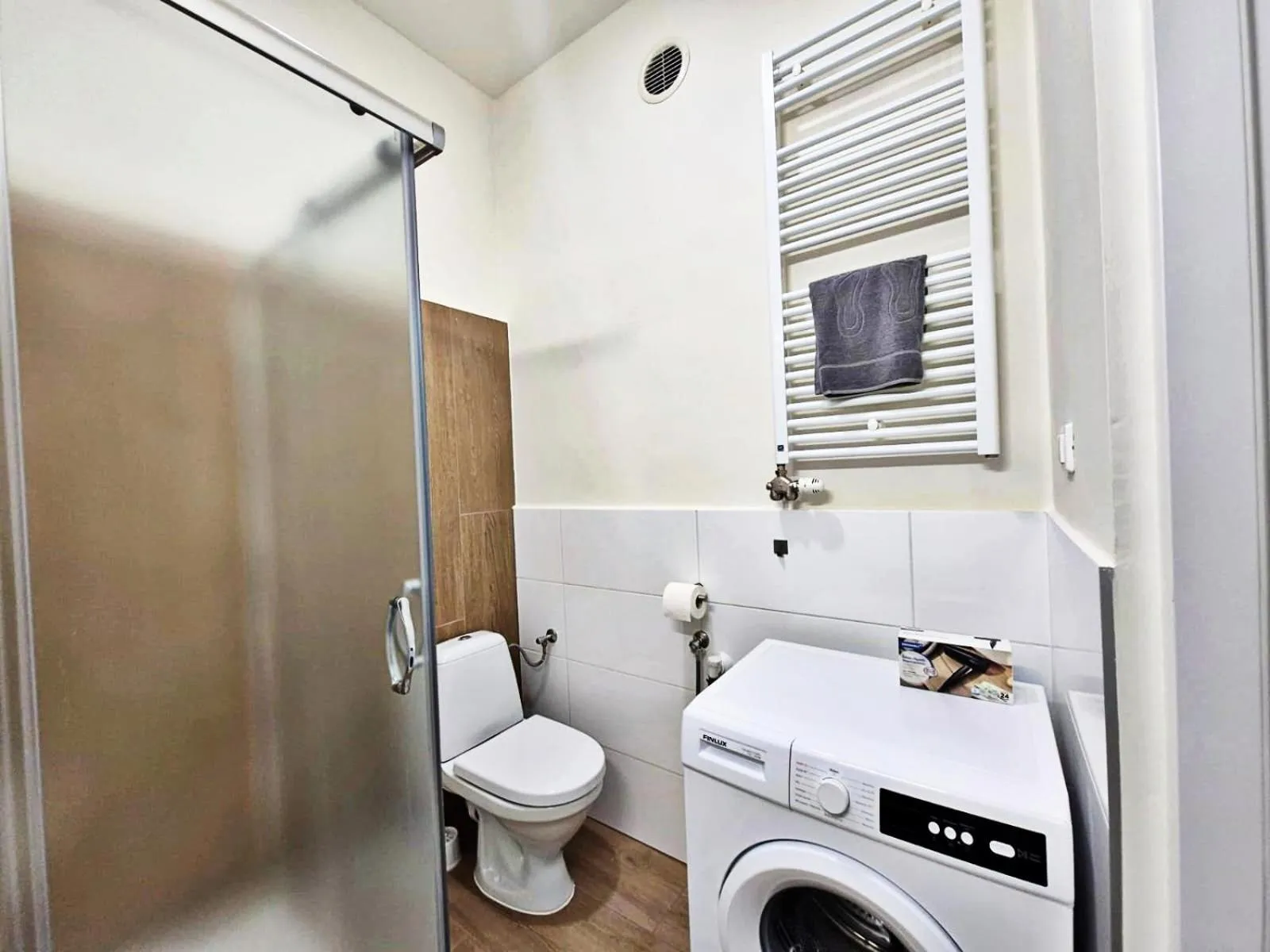 Shower in DReAM Main Station