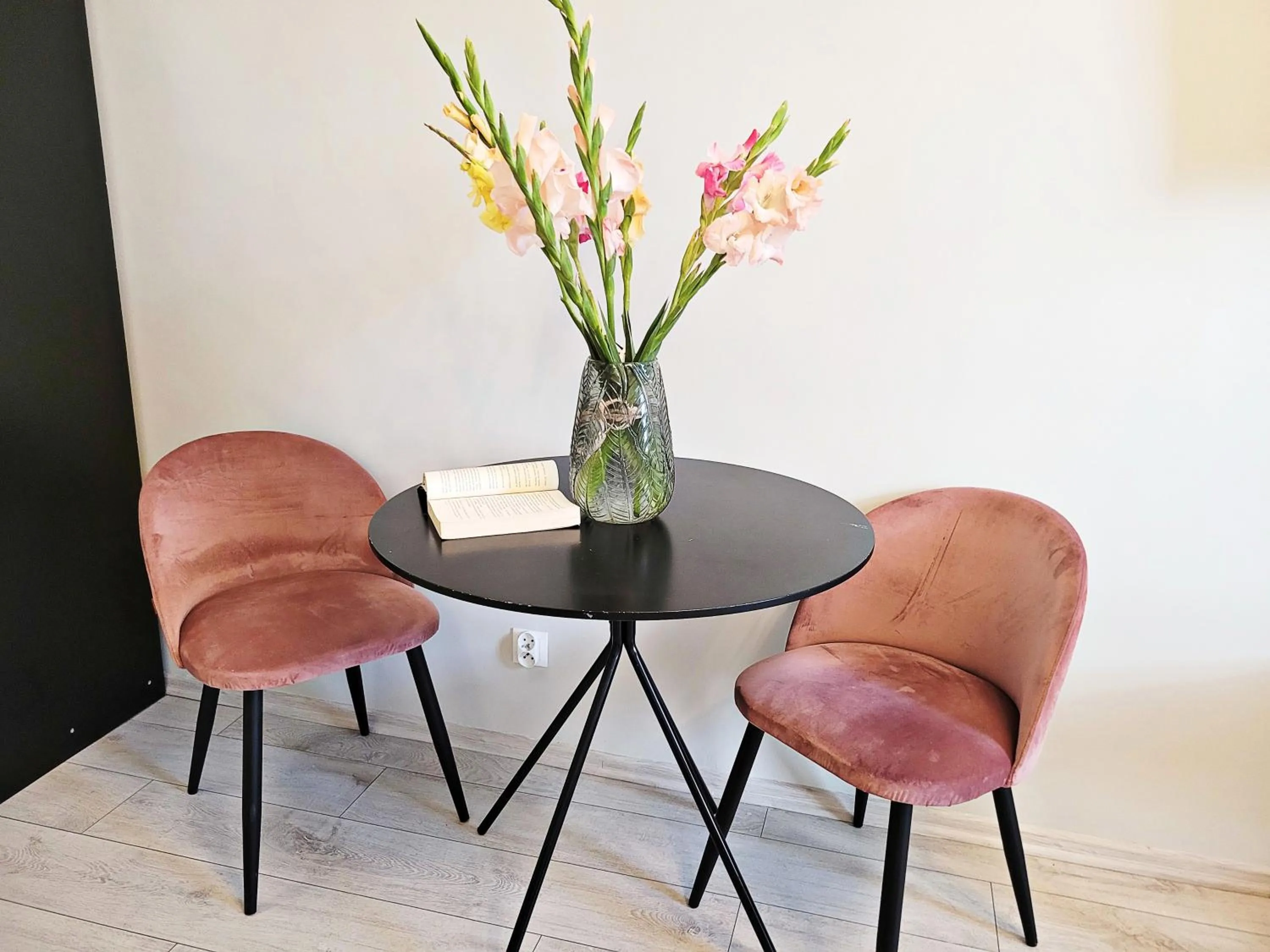 Seating area in DReAM Main Station