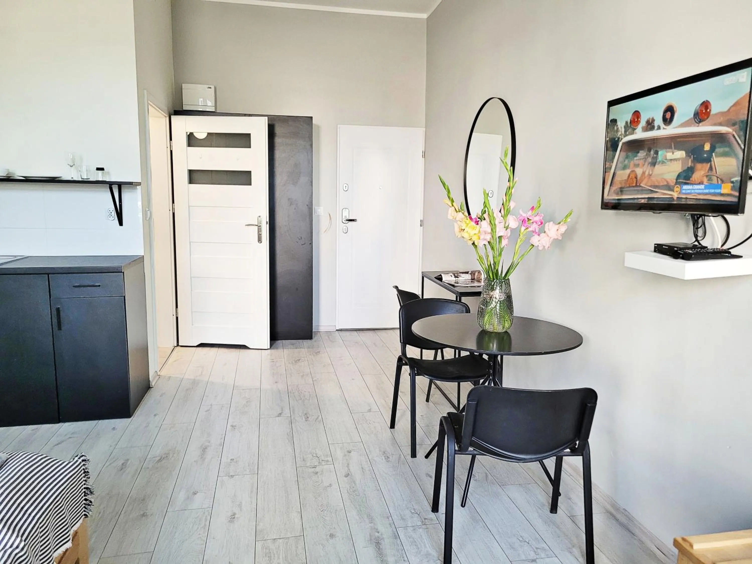 TV and multimedia in DReAM Main Station