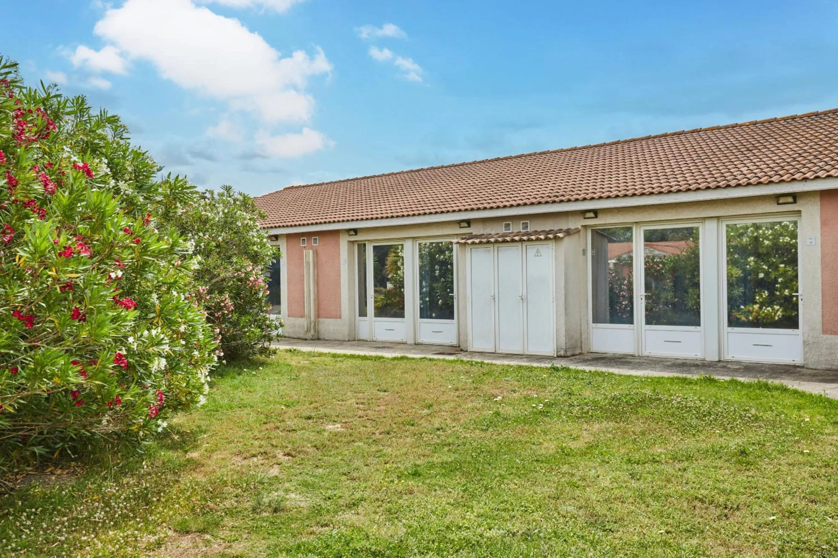 Property building in Résidence Odalys Côté Canal
