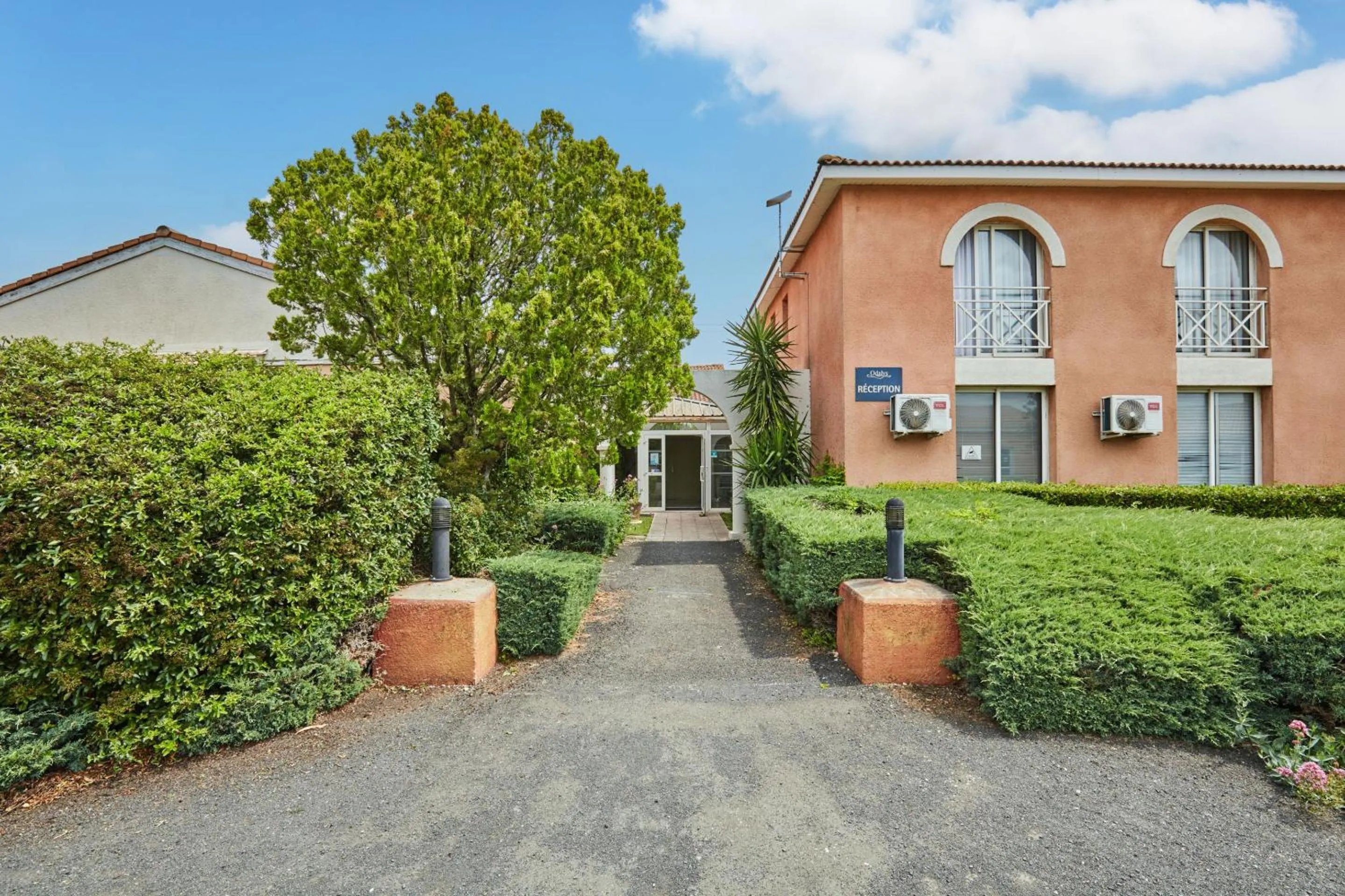 Property building in Résidence Odalys Côté Canal
