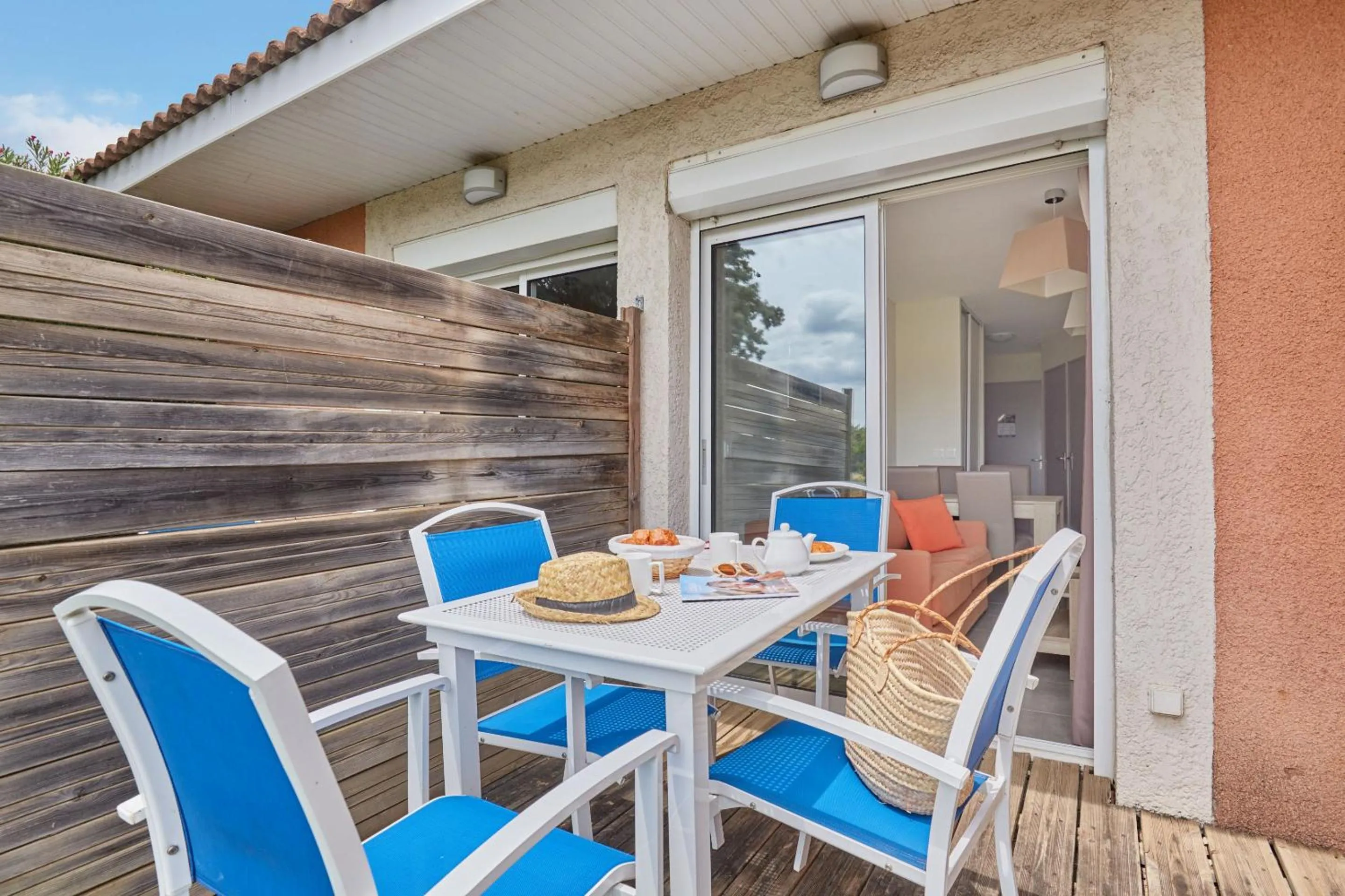 Balcony/Terrace in Résidence Odalys Côté Canal