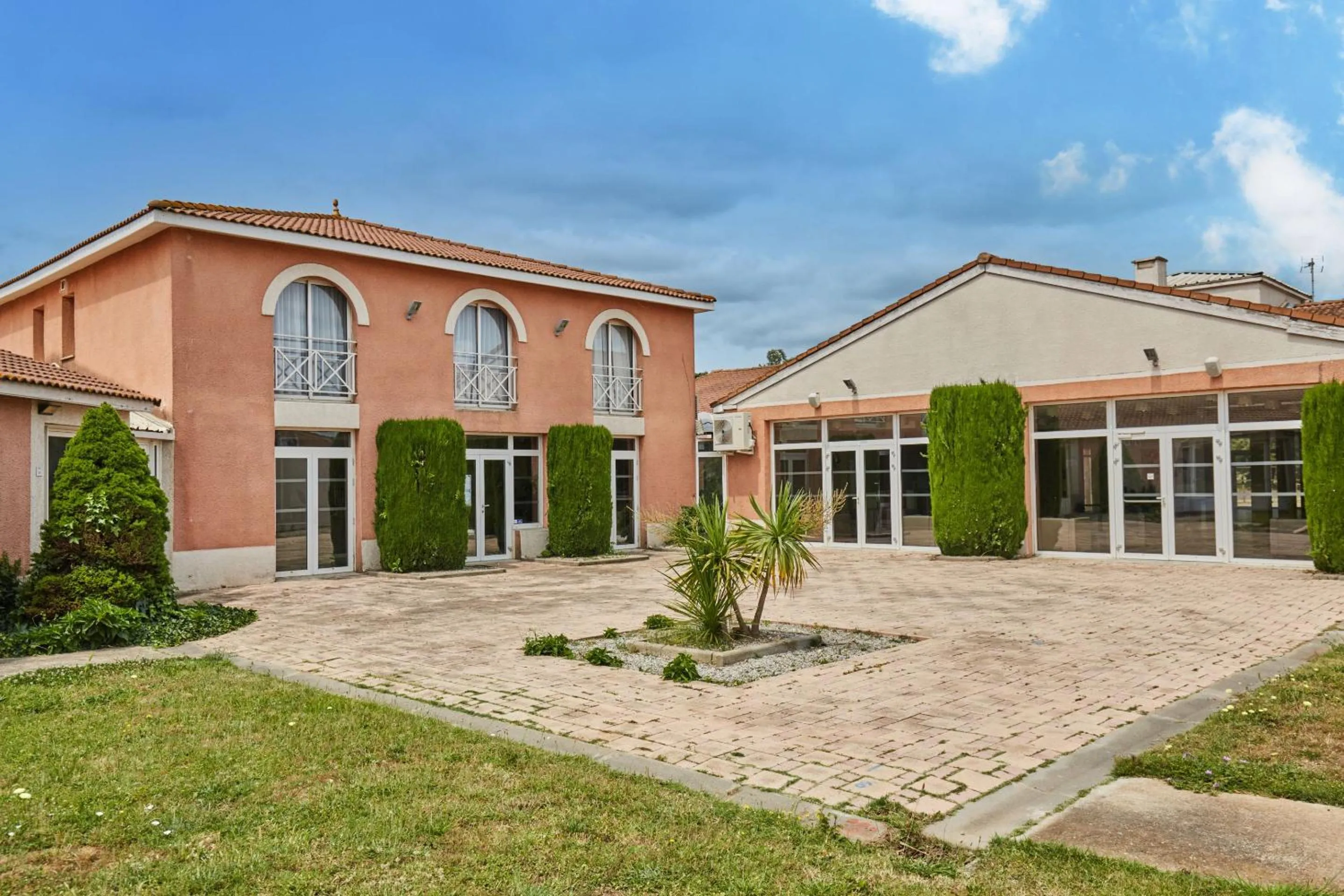 Property building in Résidence Odalys Côté Canal