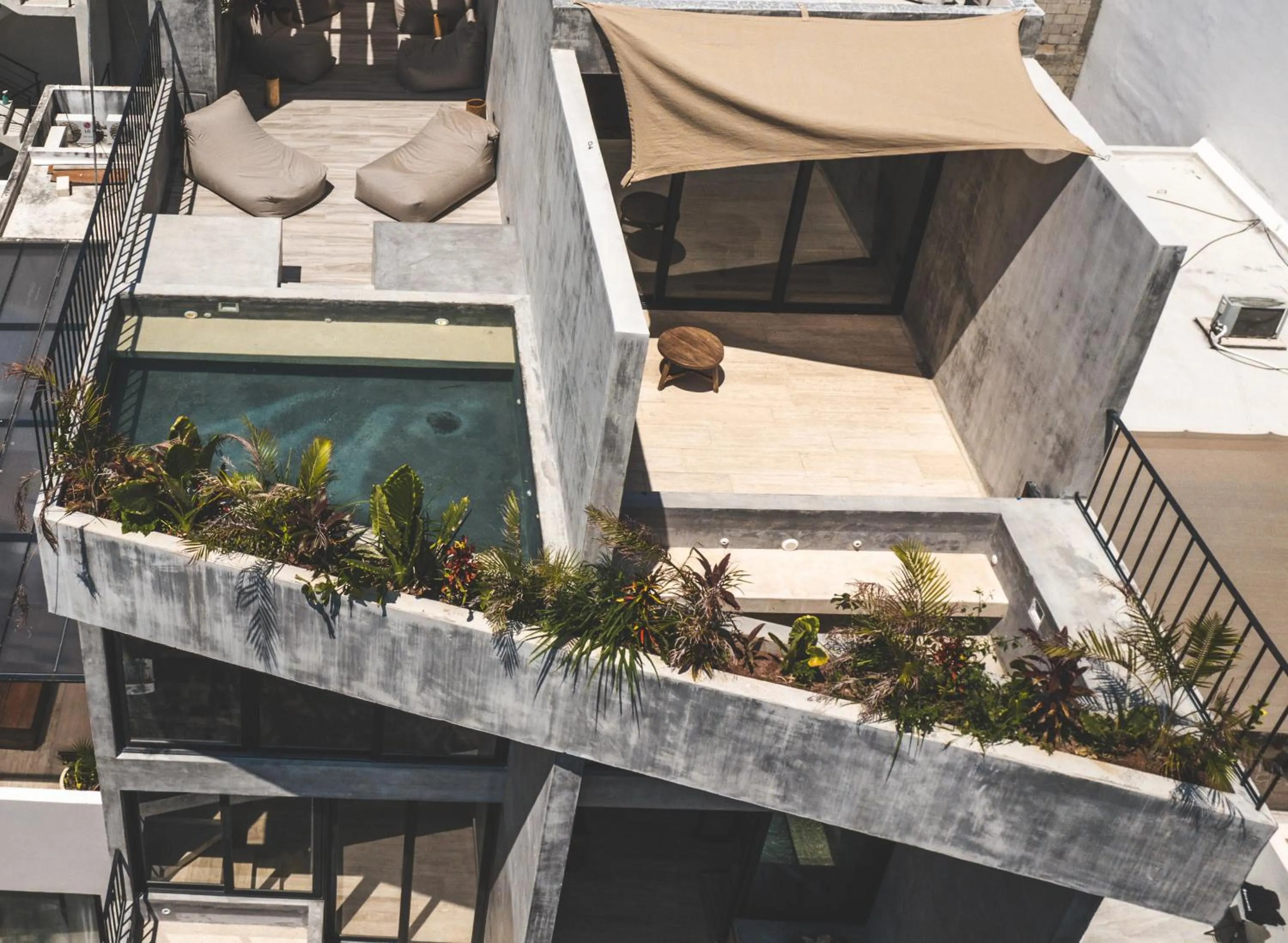 Property building in Urbano by Sundara