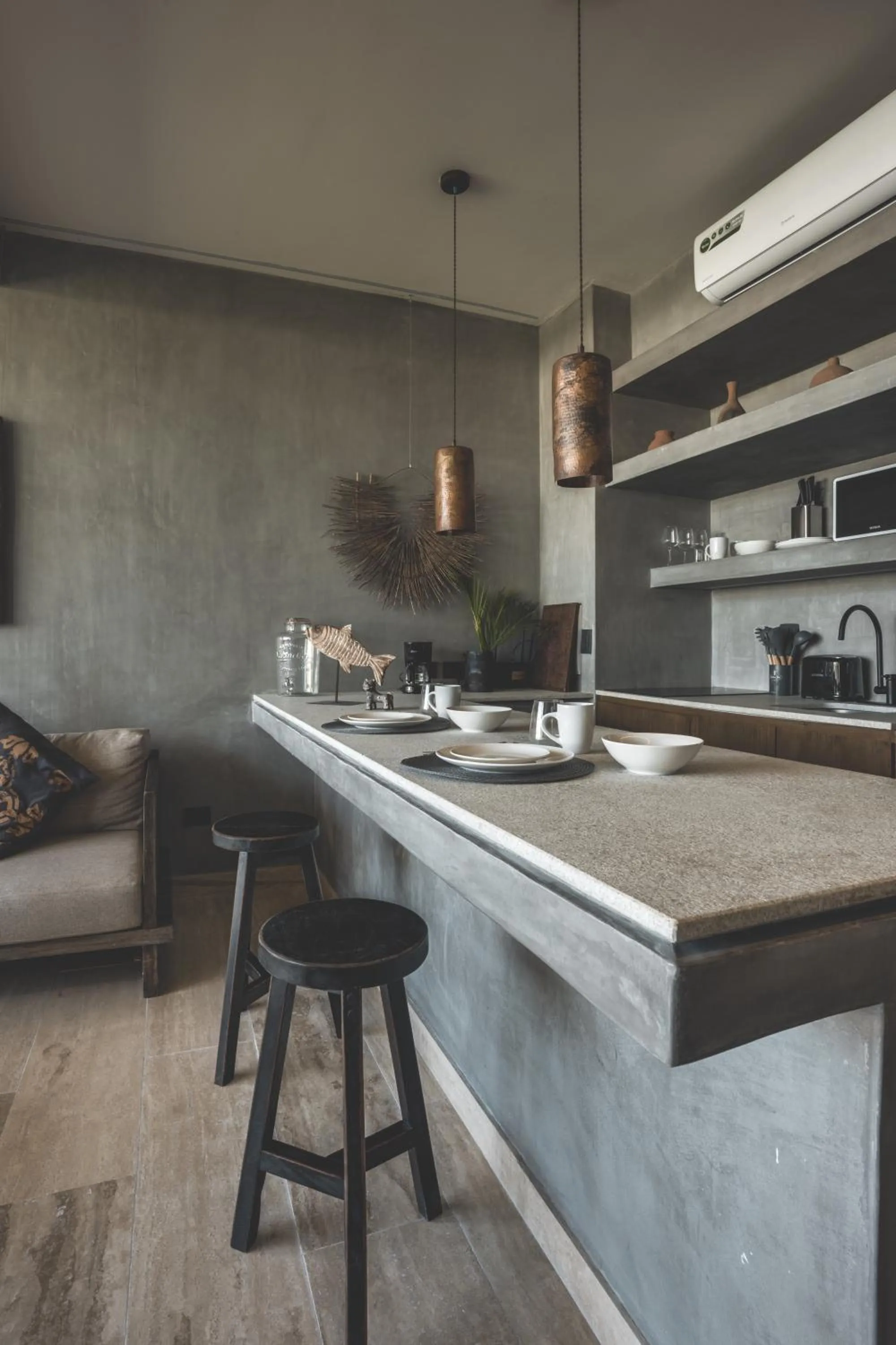 Kitchen or kitchenette in Urbano by Sundara