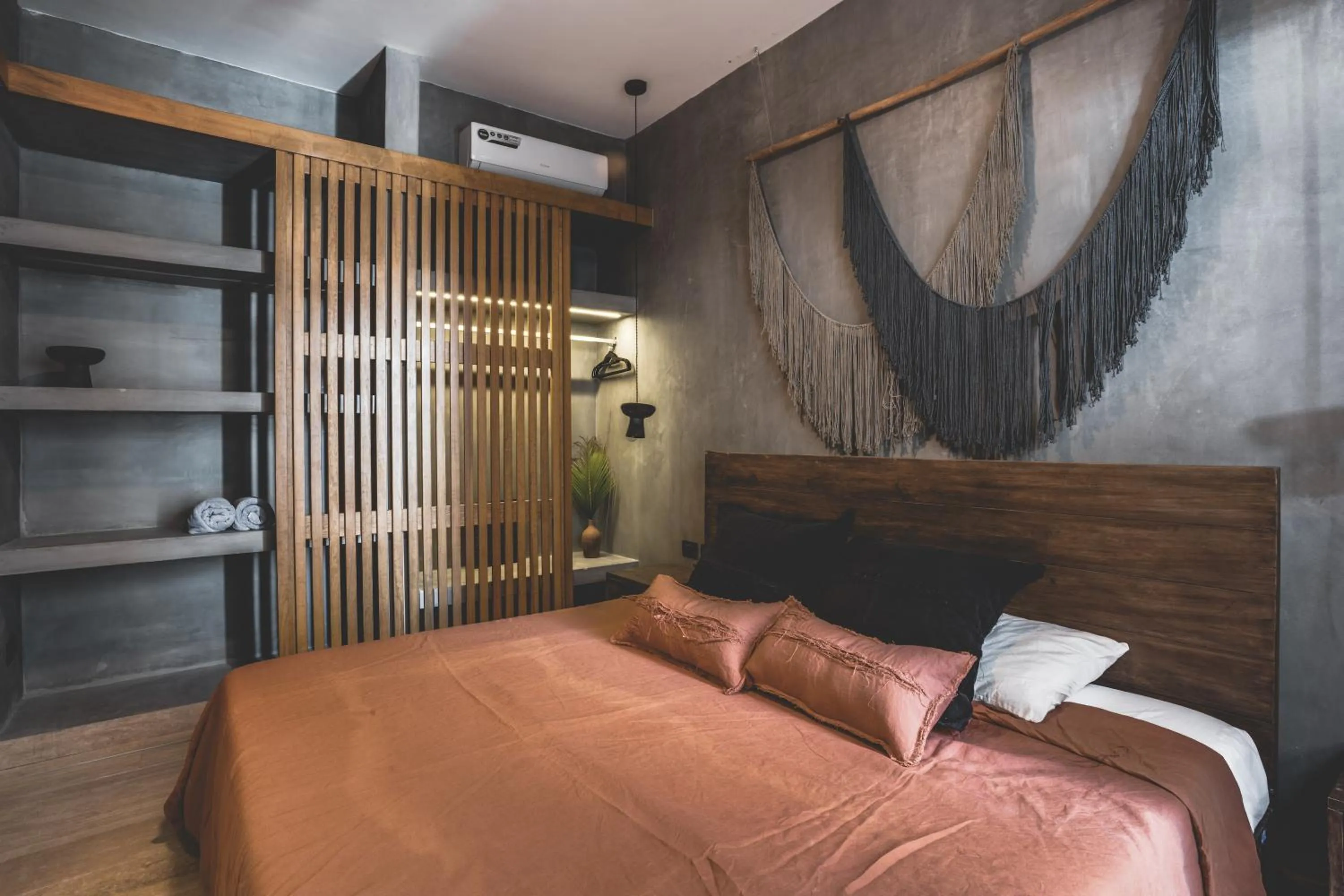 Bedroom, Bed in Urbano by Sundara