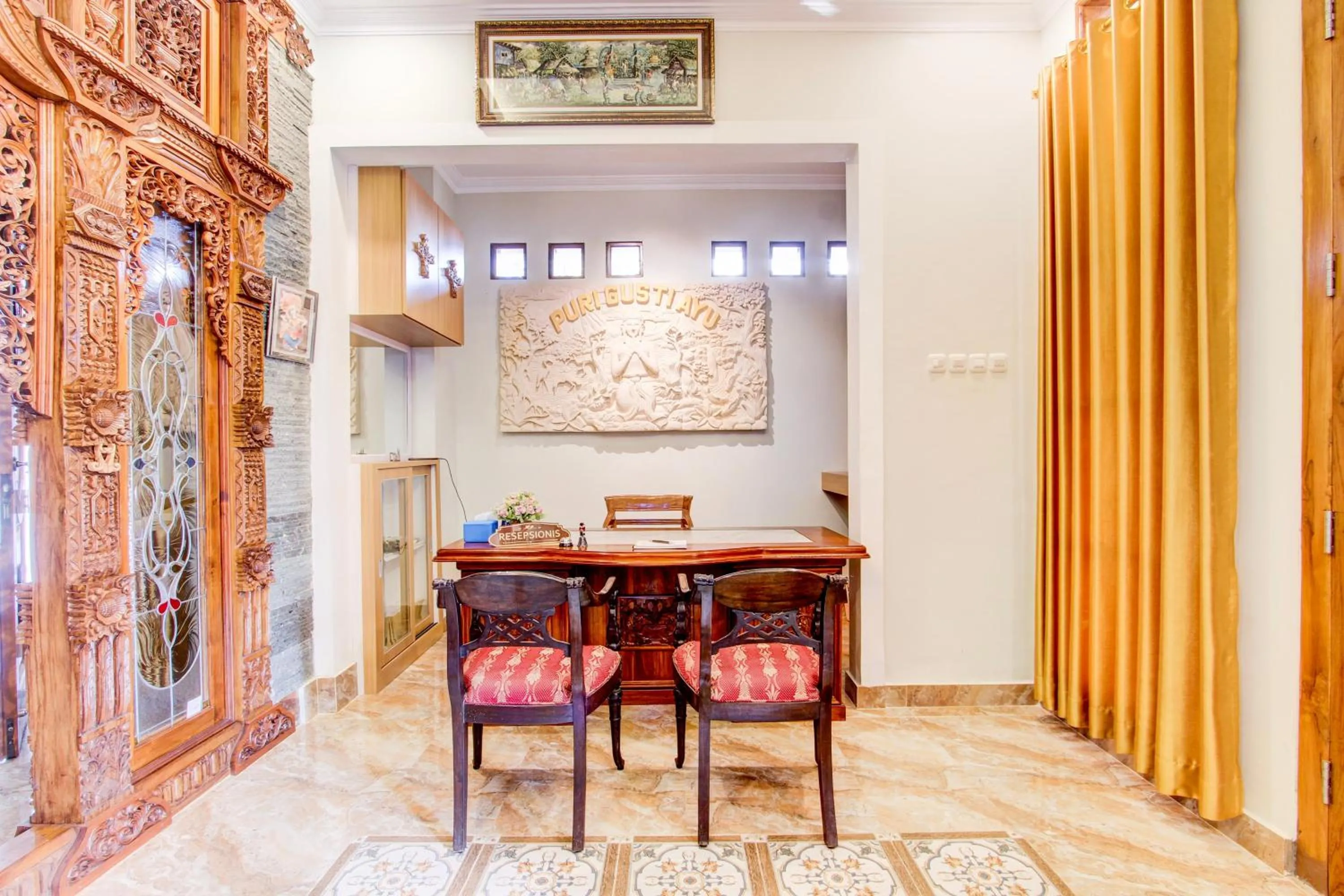 Lobby or reception in Collection O 94154 Puri Gusti Ayu