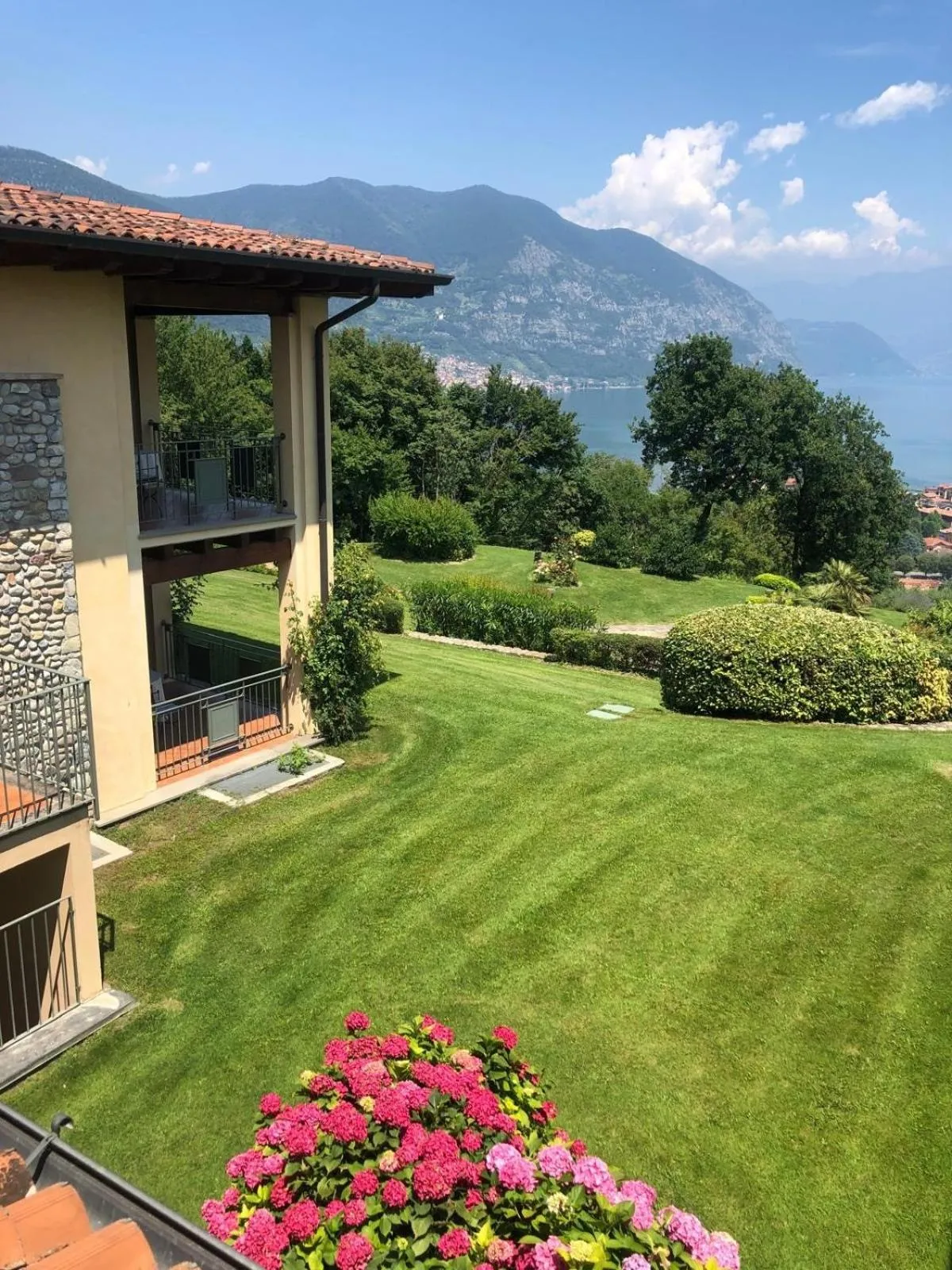Property building in Romantik Hotel Relais Mirabella Iseo