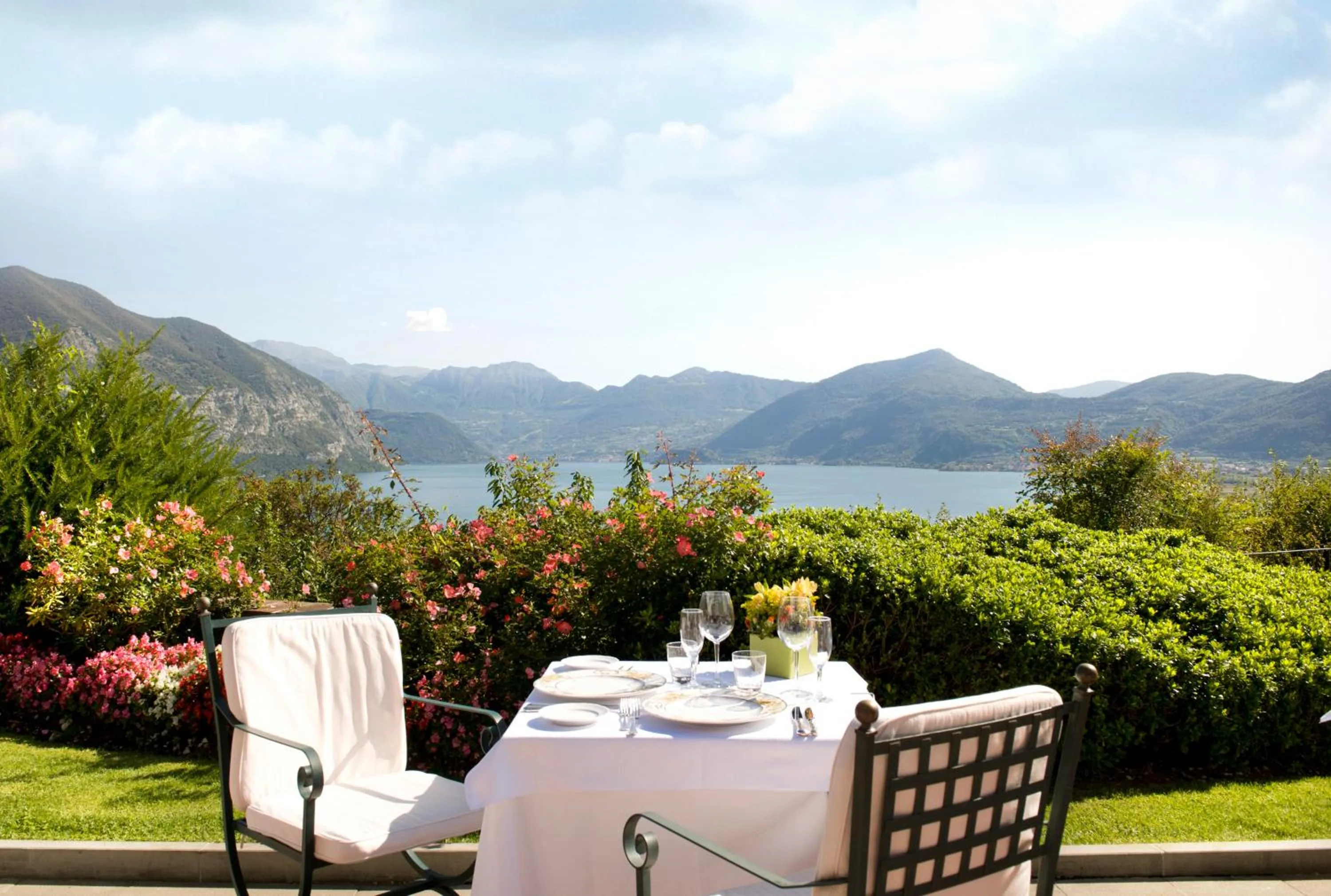 Bird's eye view in Romantik Hotel Relais Mirabella Iseo