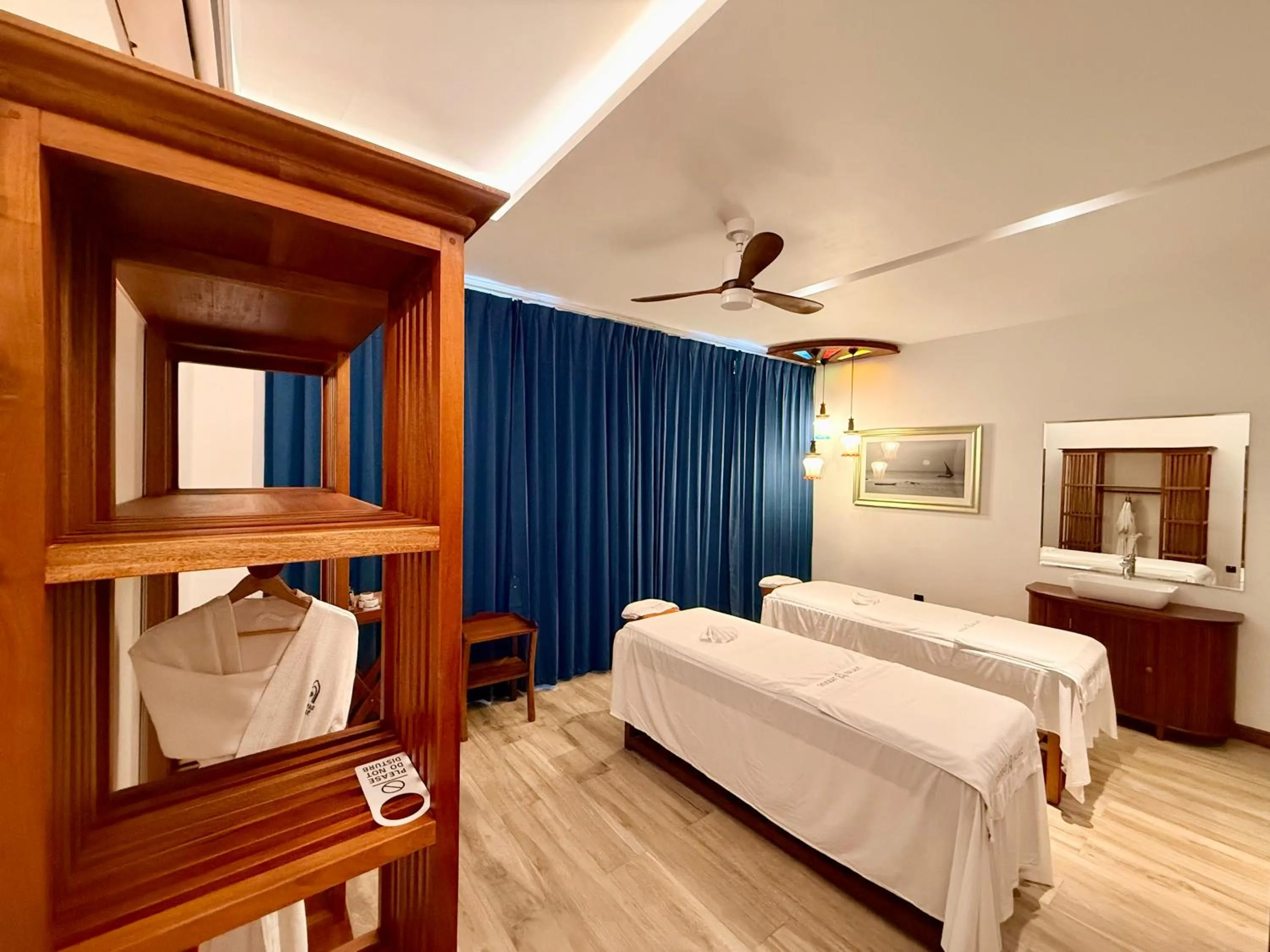 Massage, Bed in Shukran Palace