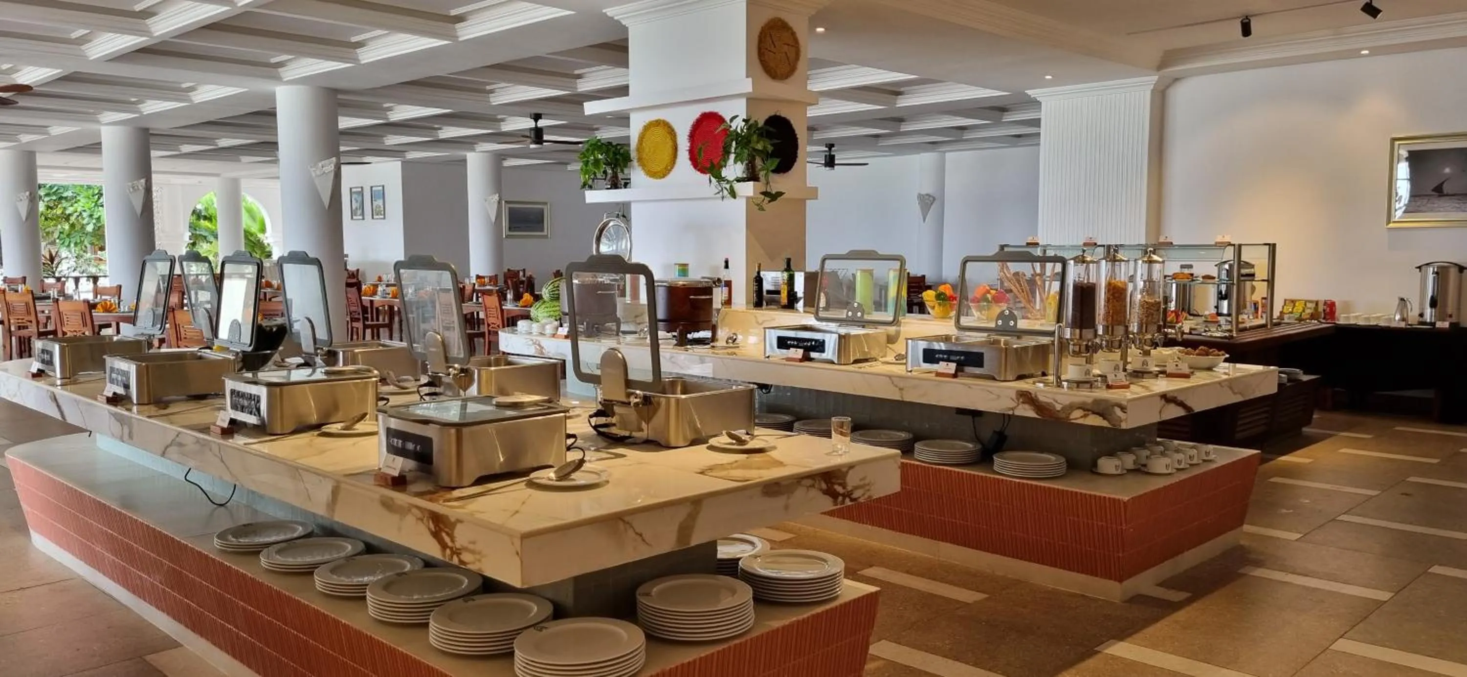 Restaurant/places to eat in Shukran Palace