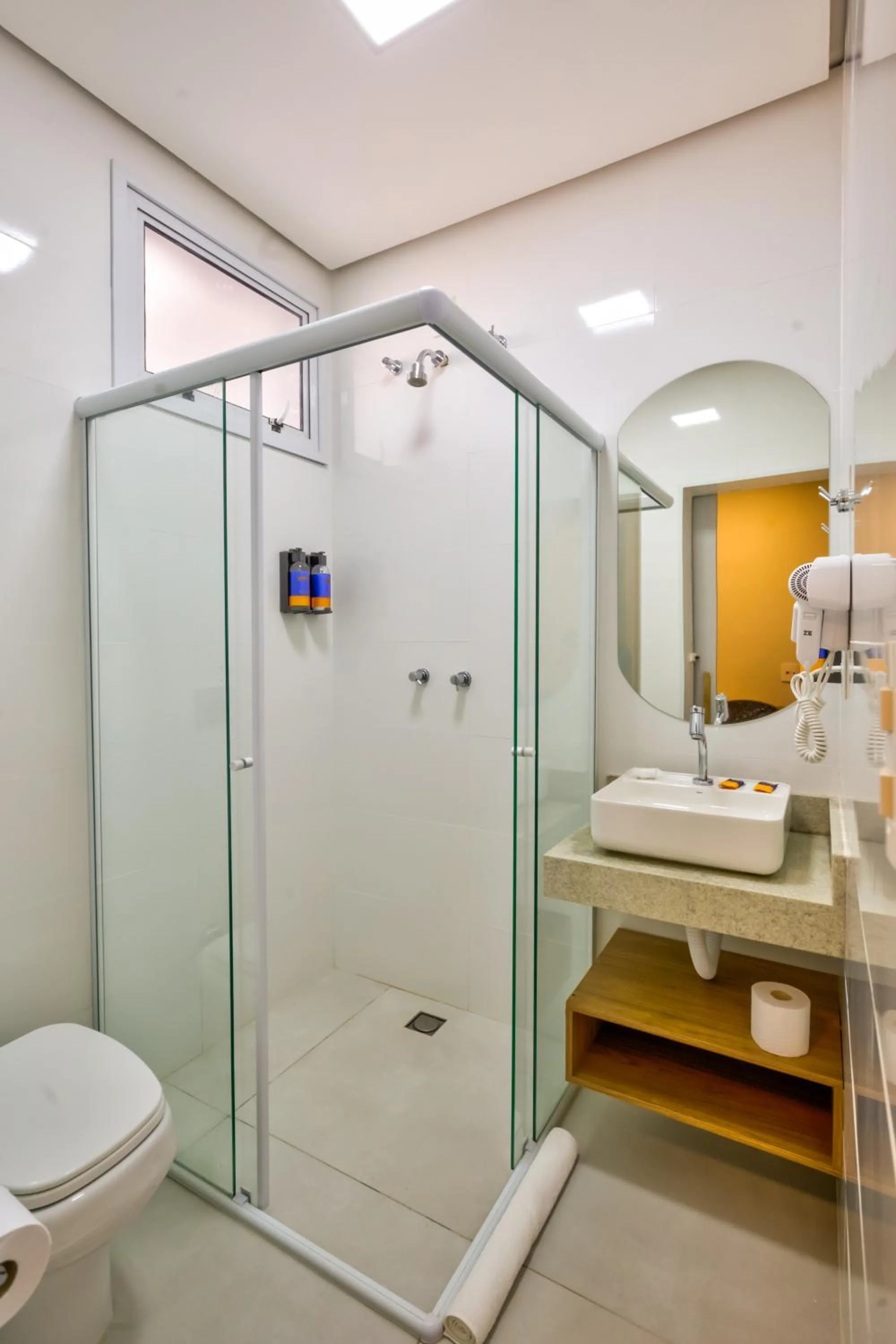 Toilet in Comfort Hotel Serra da Canastra