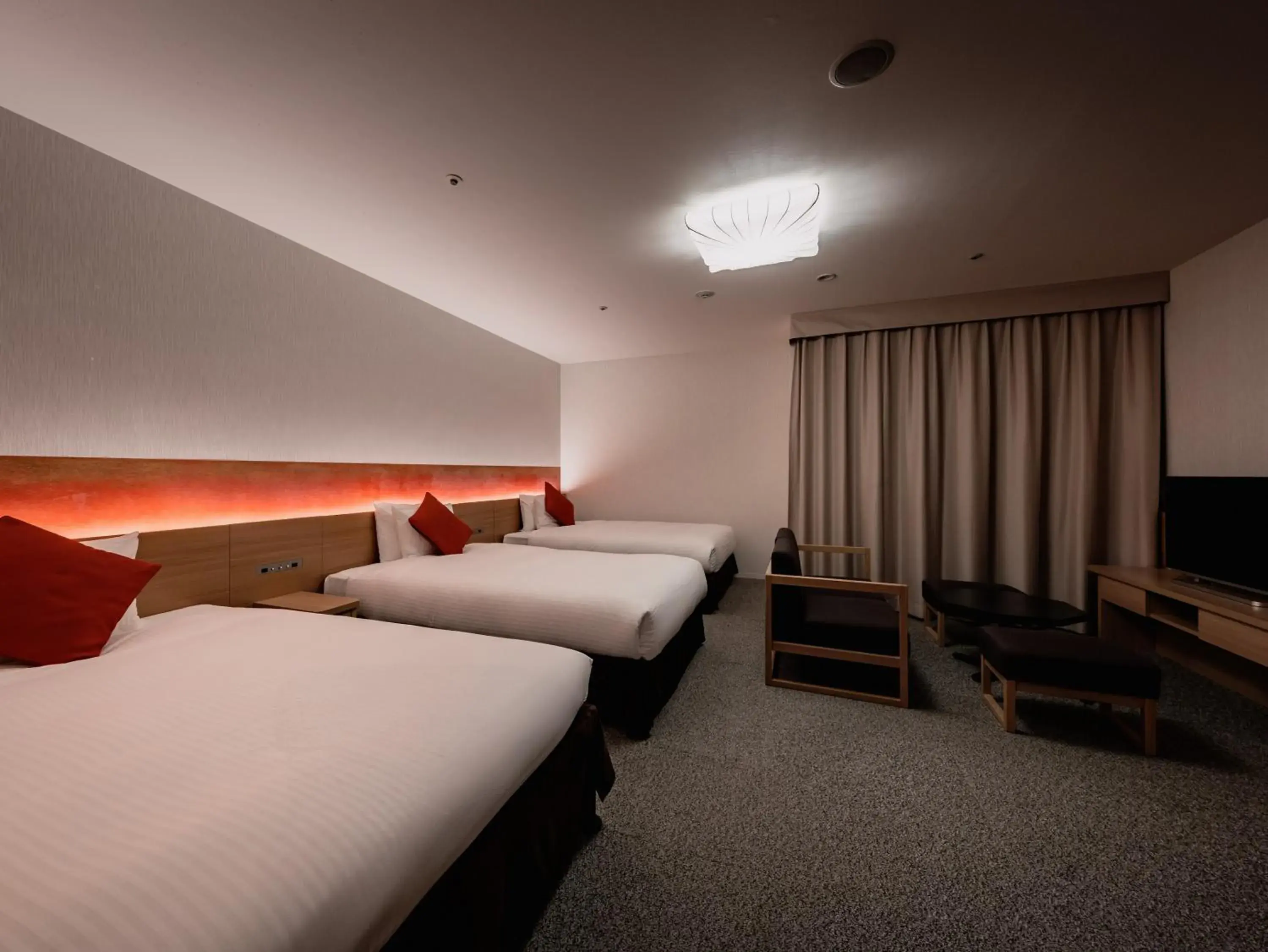 Family Room (4 Adults) - Non-Smoking in Loisir Hotel Classic Garden Kyoto Sanjo Family Room (4 Adults) - Non-Smoking in Loisir Hotel Classic Garden Kyoto Sanjo