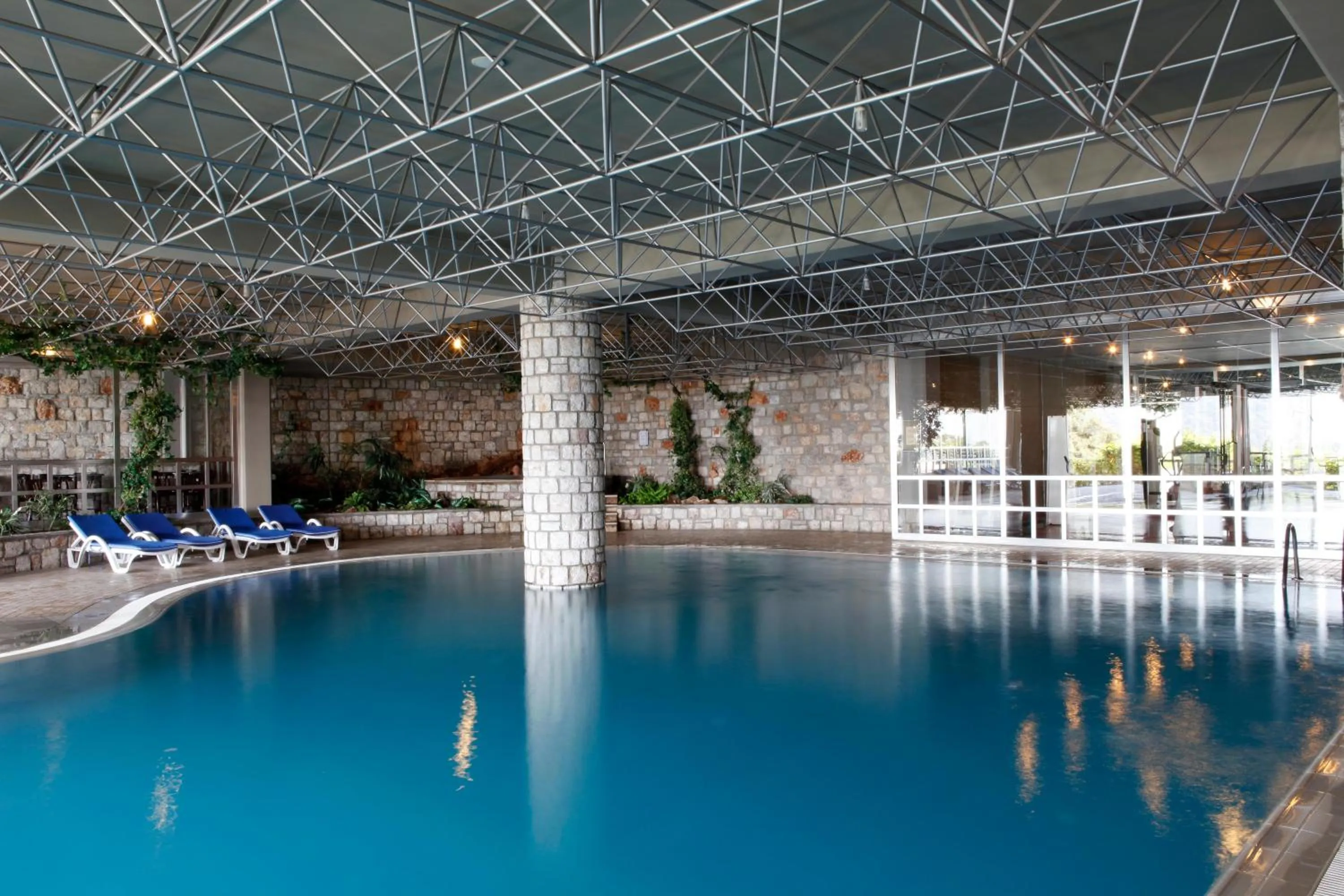 Swimming pool in Loryma Resort Hotel